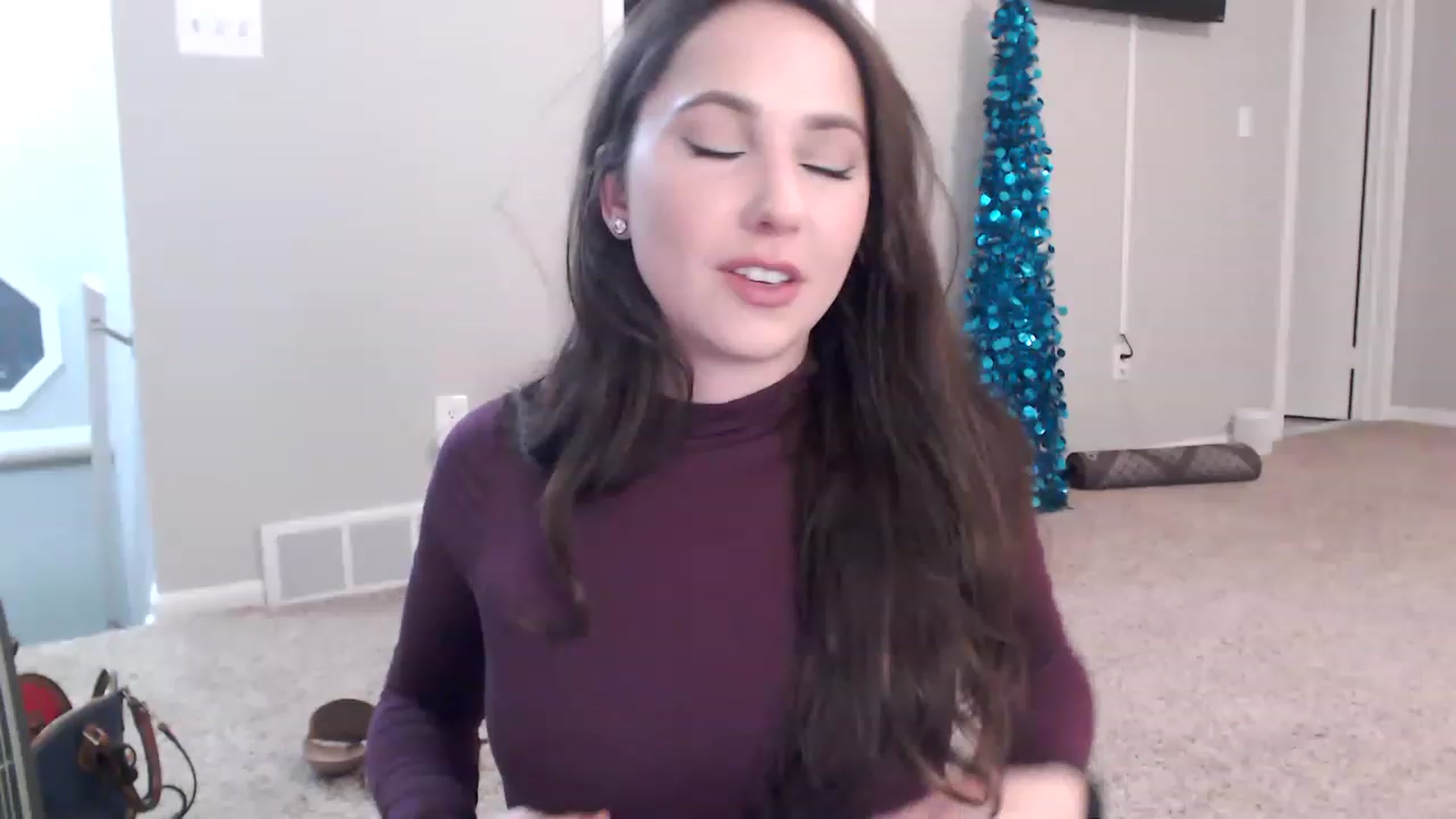 Gallery image thumbnail from Lust_4_Life's myfreecams stream on, 12/07/2022, 22:40 image 4 of 20
