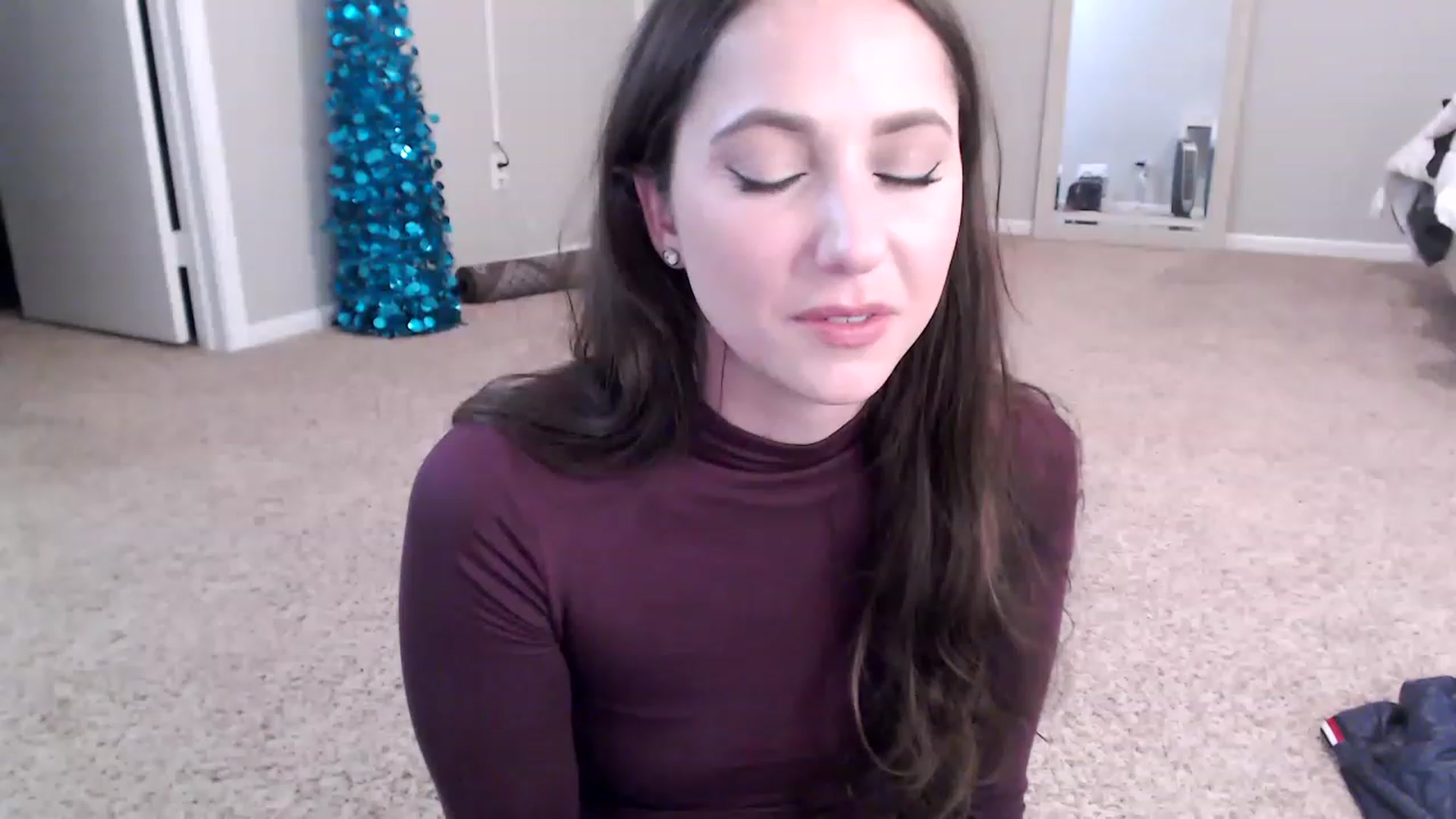 Gallery image thumbnail from Lust_4_Life's myfreecams stream on, 12/07/2022, 23:19 image 18 of 20