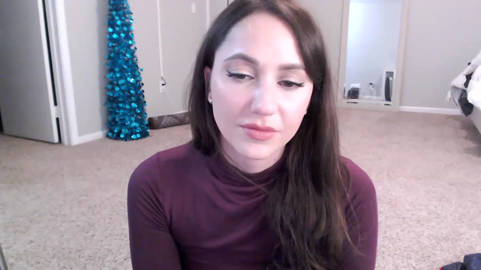 Gallery image thumbnail from Lust_4_Life's myfreecams stream on, 12/07/2022, 23:19 image 12 of 20