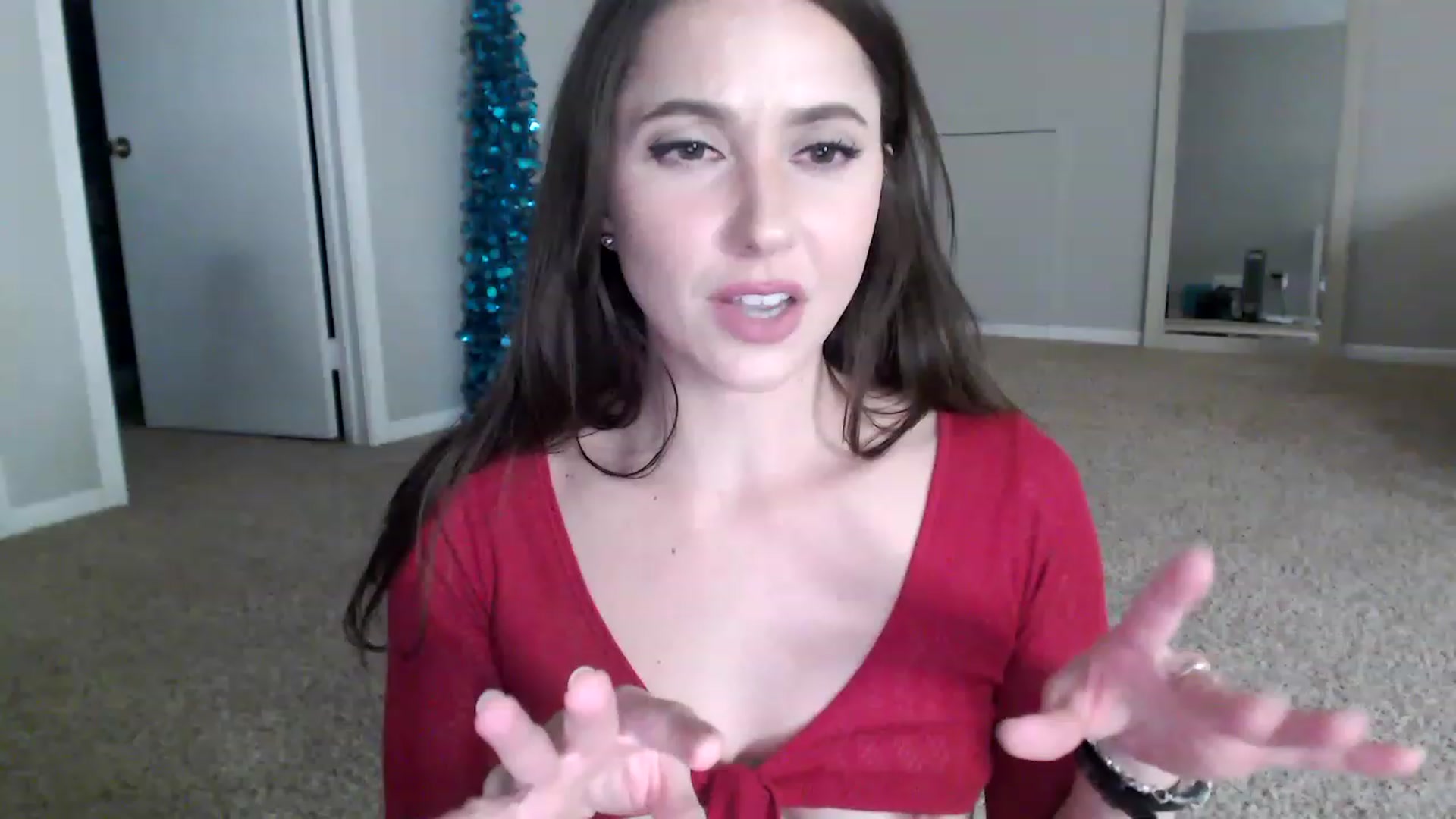 Gallery image thumbnail from Lust_4_Life's myfreecams stream on, 12/10/2022, 03:03 image 7 of 20