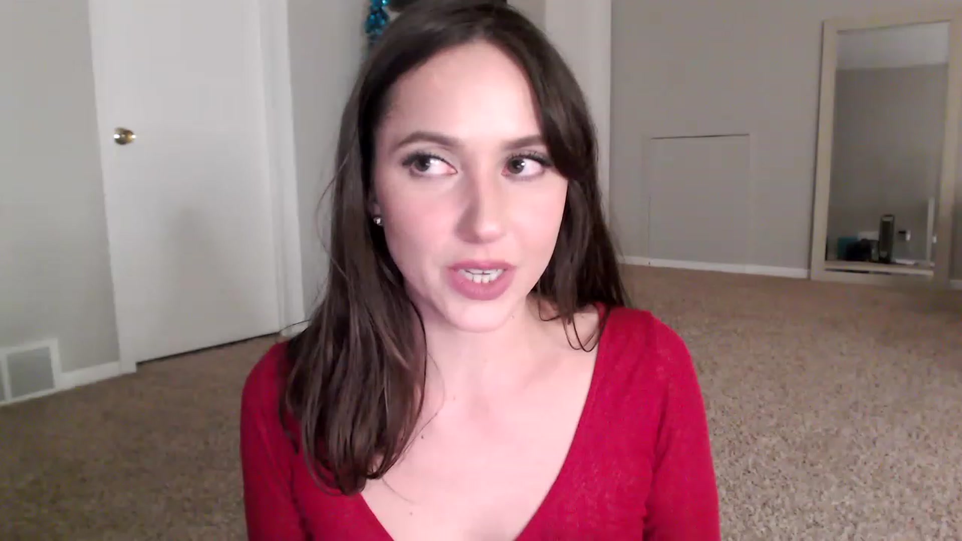 Gallery image thumbnail from Lust_4_Life's myfreecams stream on, 12/10/2022, 03:50 image 10 of 20