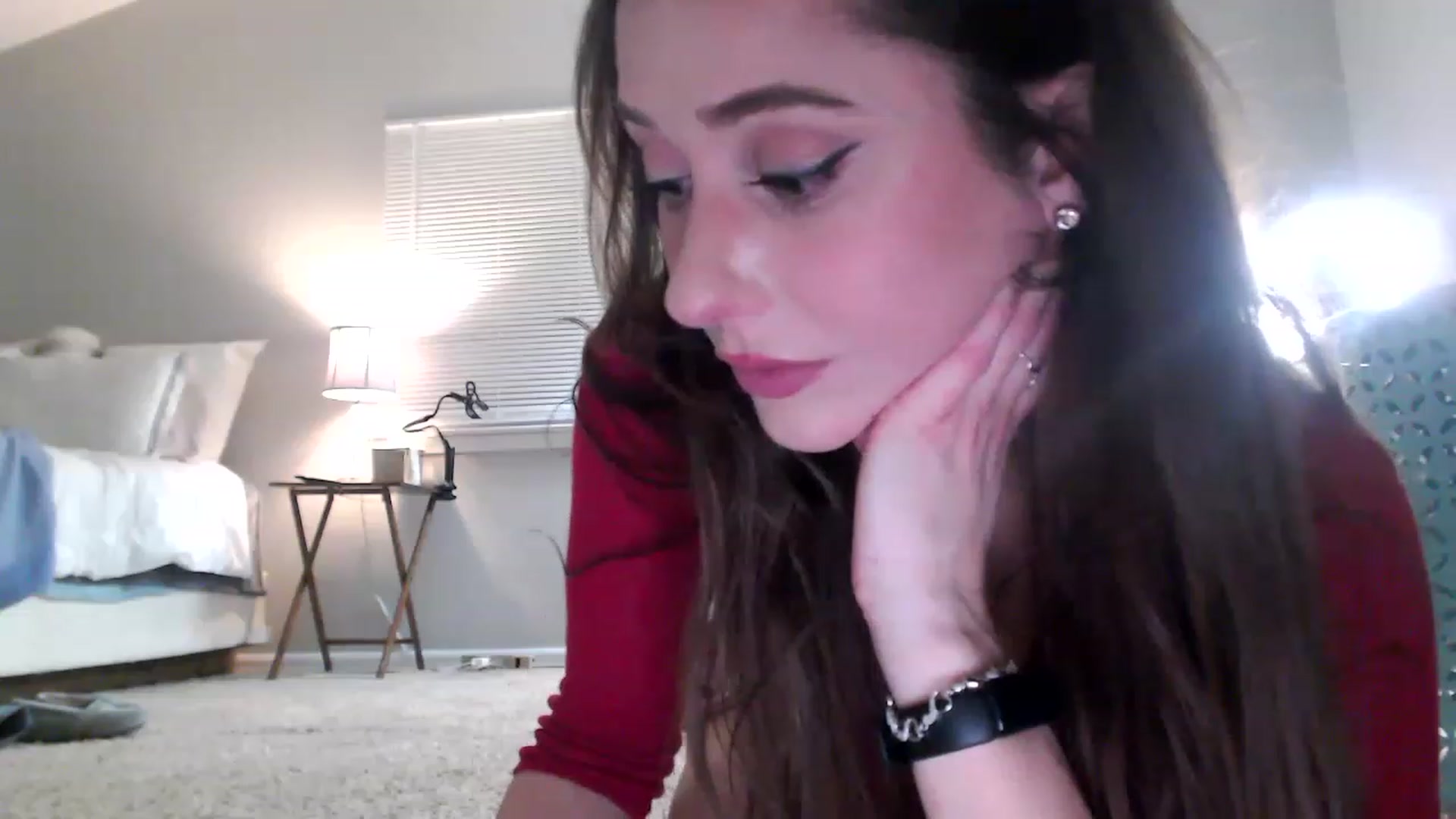 Gallery image thumbnail from Lust_4_Life's myfreecams stream on, 12/10/2022, 03:50 image 4 of 20