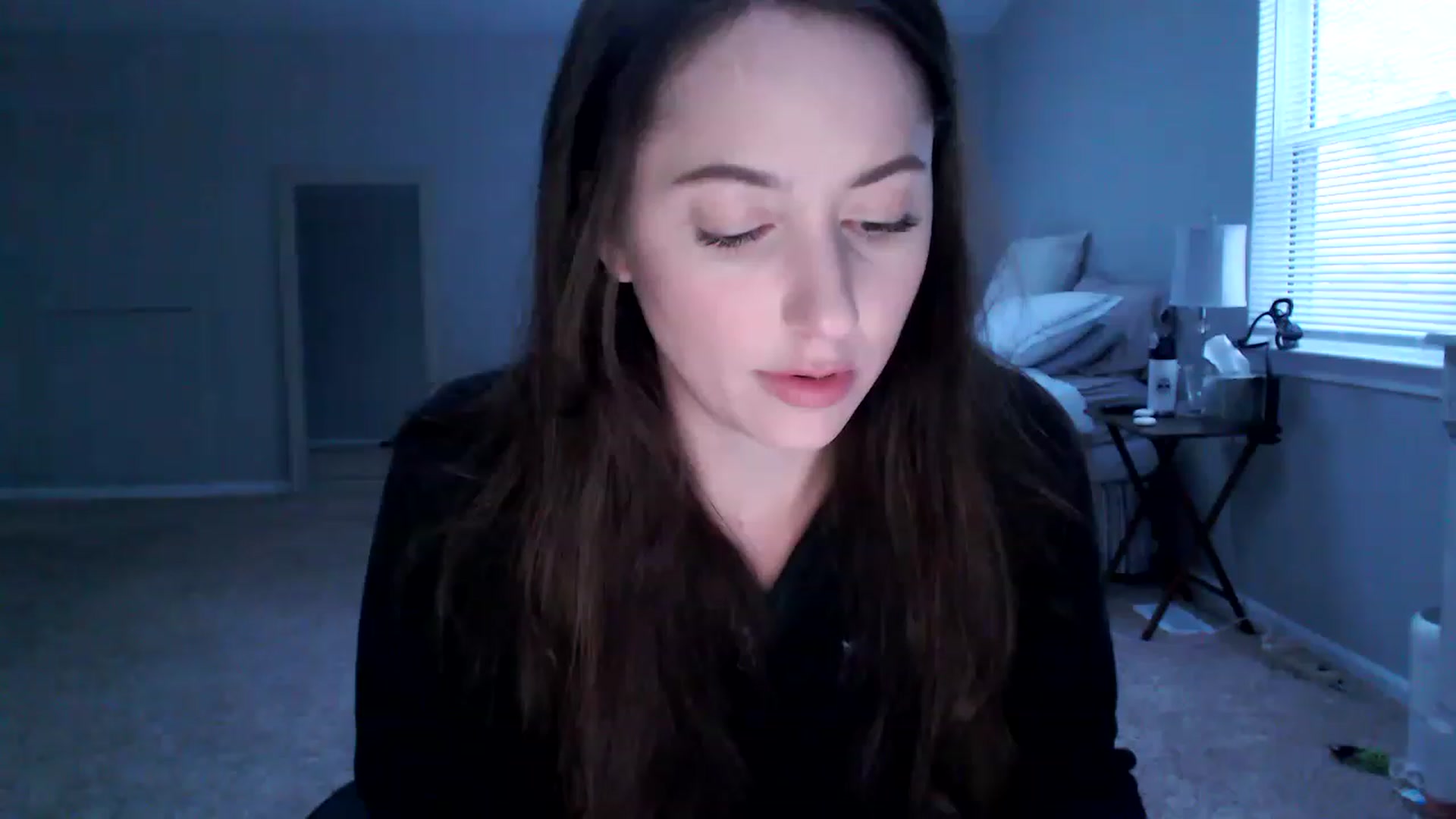 Gallery image thumbnail from Lust_4_Life's myfreecams stream on, 12/23/2022, 22:22 image 4 of 20