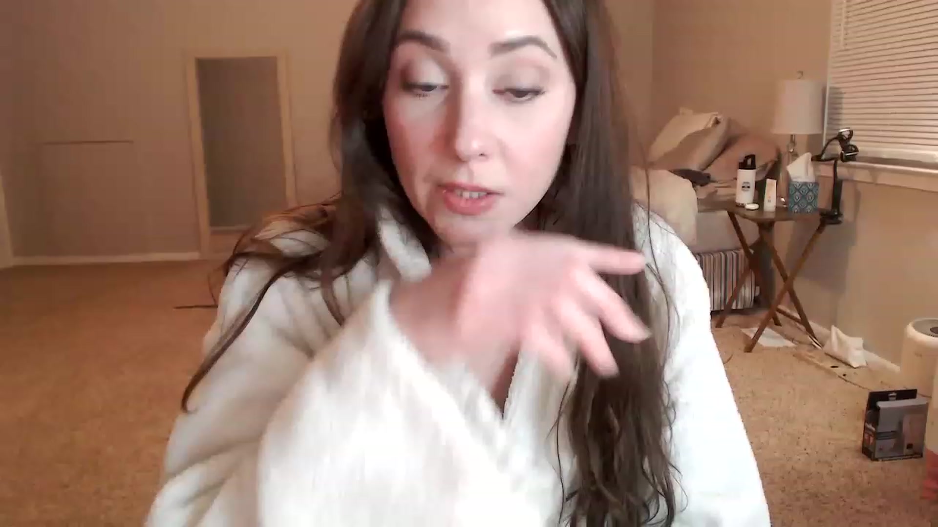 Gallery image thumbnail from Lust_4_Life's myfreecams stream on, 12/30/2022, 24:13 image 4 of 20