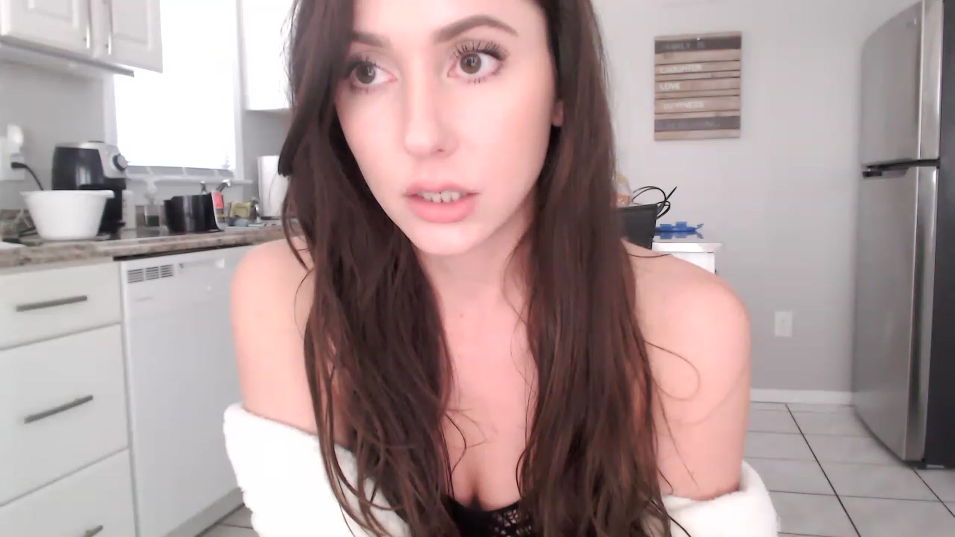 Gallery image thumbnail from Lust_4_Life's myfreecams stream on, 01/02/2023, 20:33 image 18 of 20