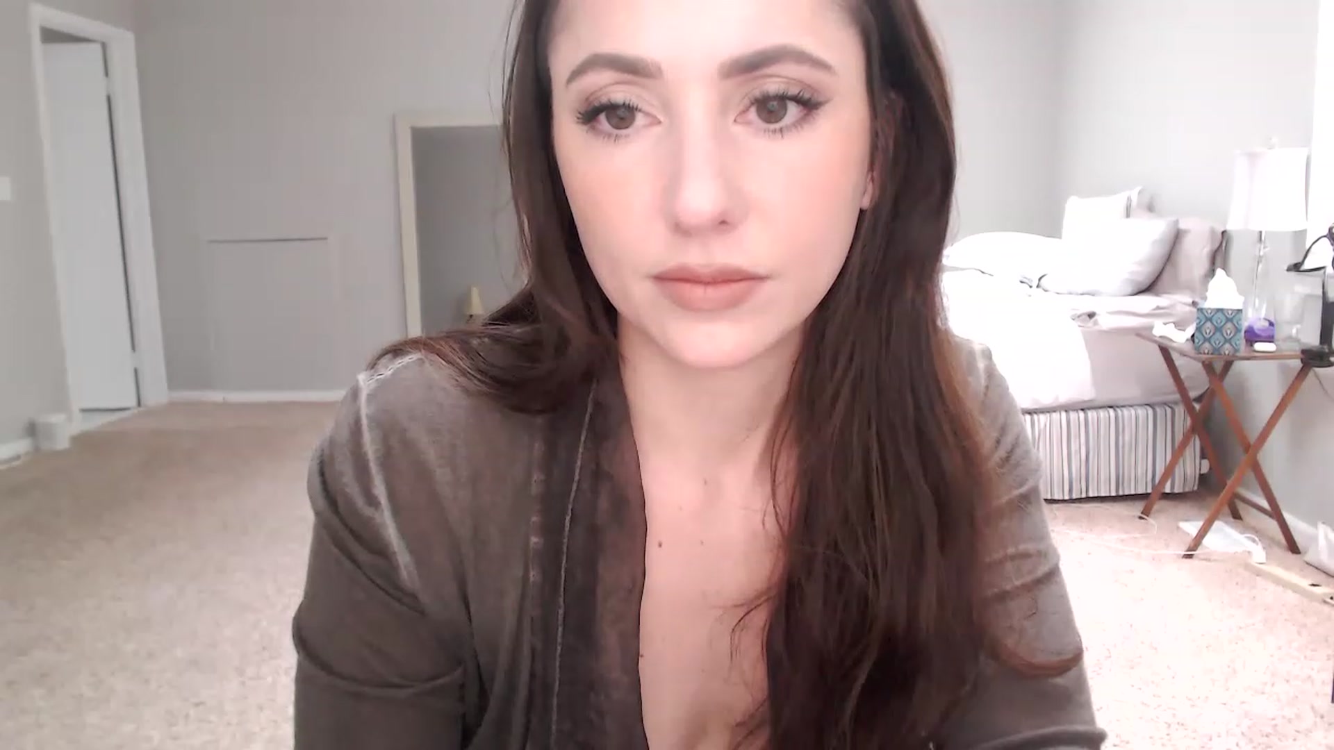 Gallery image thumbnail from Lust_4_Life's myfreecams stream on, 01/03/2023, 17:30 image 14 of 20