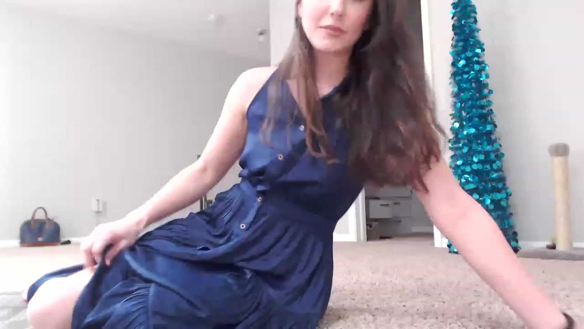Gallery image thumbnail from Lust_4_Life's myfreecams stream on, 01/04/2023, 19:36 image 6 of 20