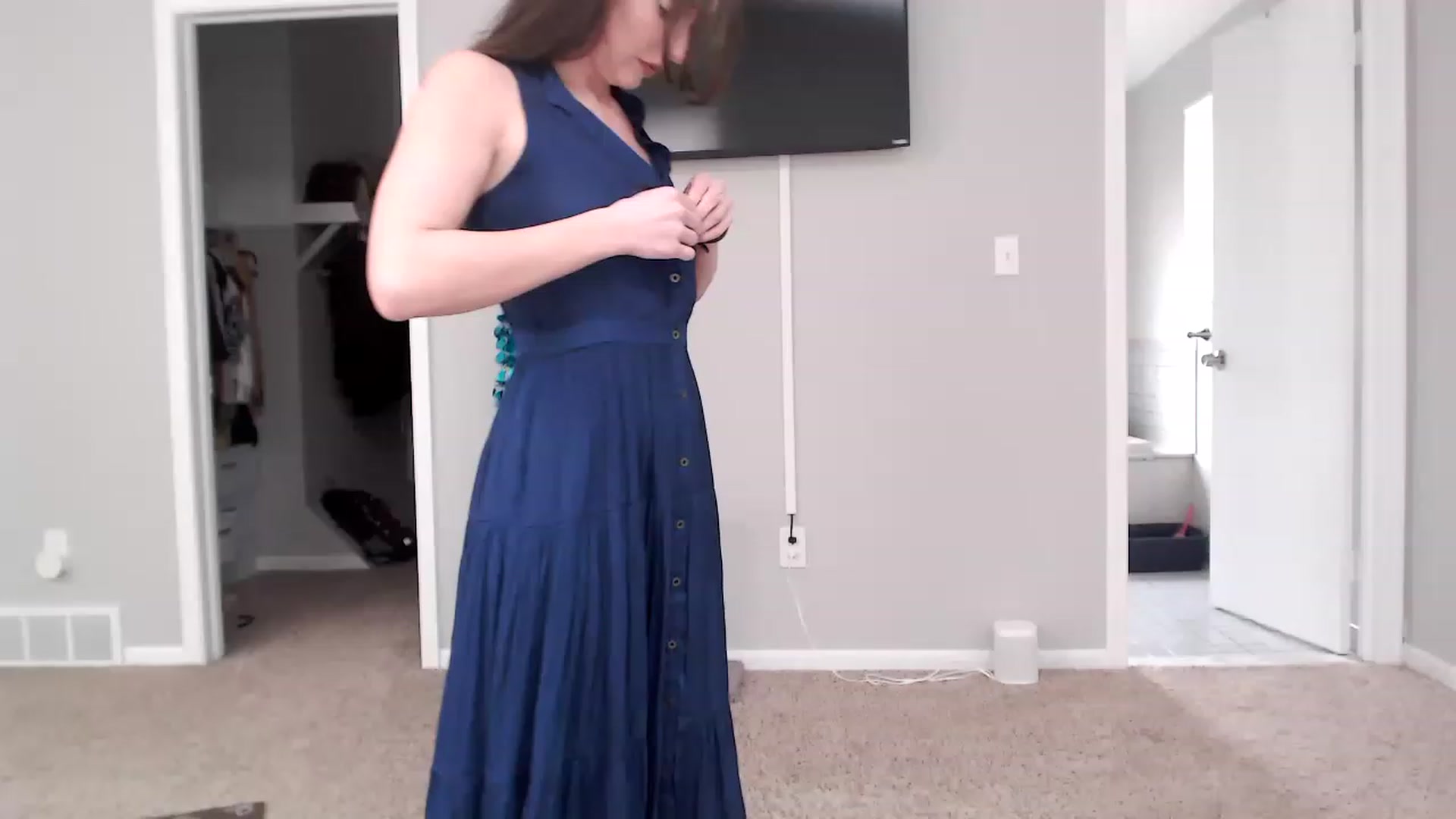 Gallery image thumbnail from Lust_4_Life's myfreecams stream on, 01/04/2023, 19:36 image 3 of 20