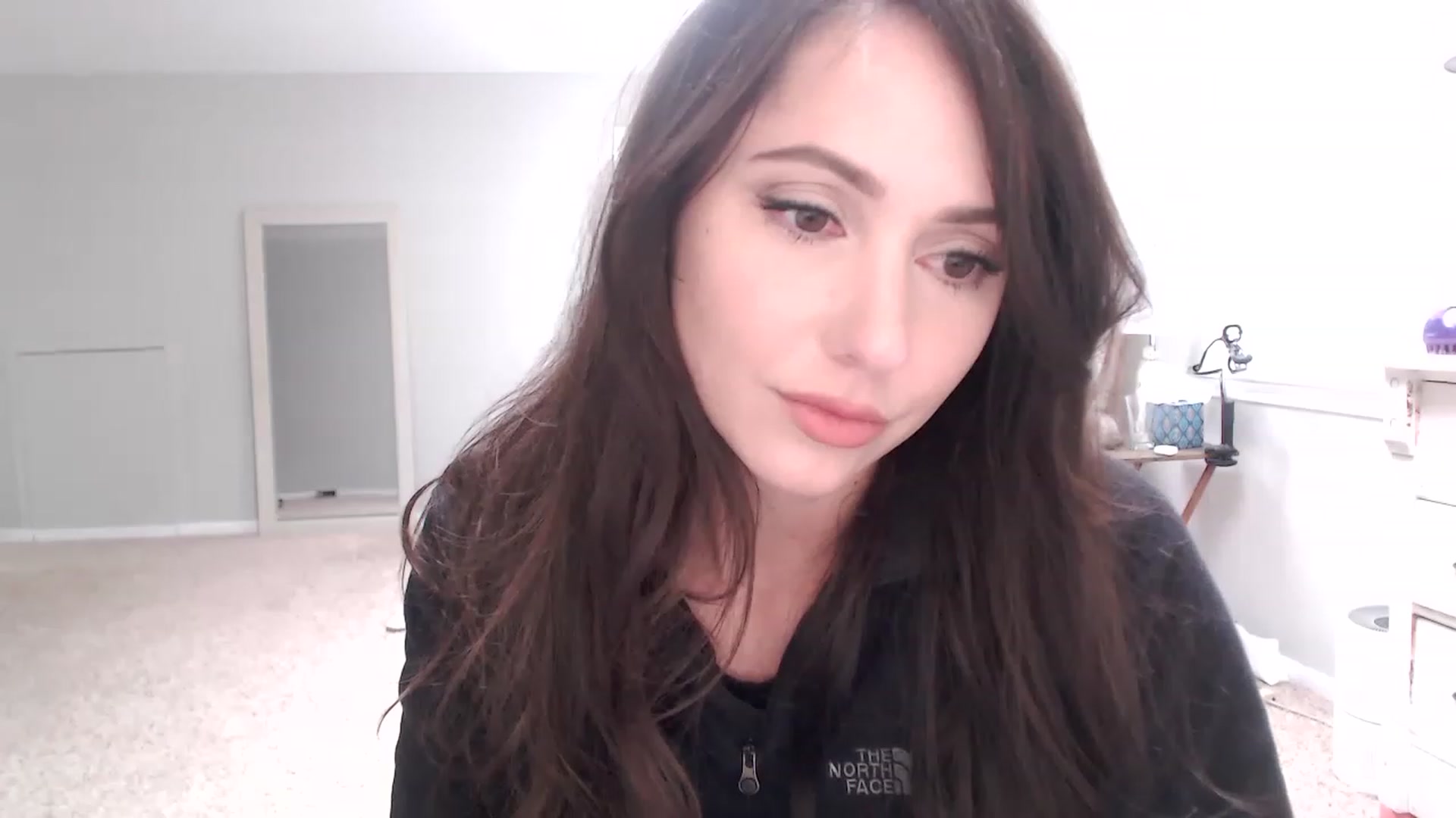 Gallery image thumbnail from Lust_4_Life's myfreecams stream on, 01/05/2023, 17:38 image 1 of 20