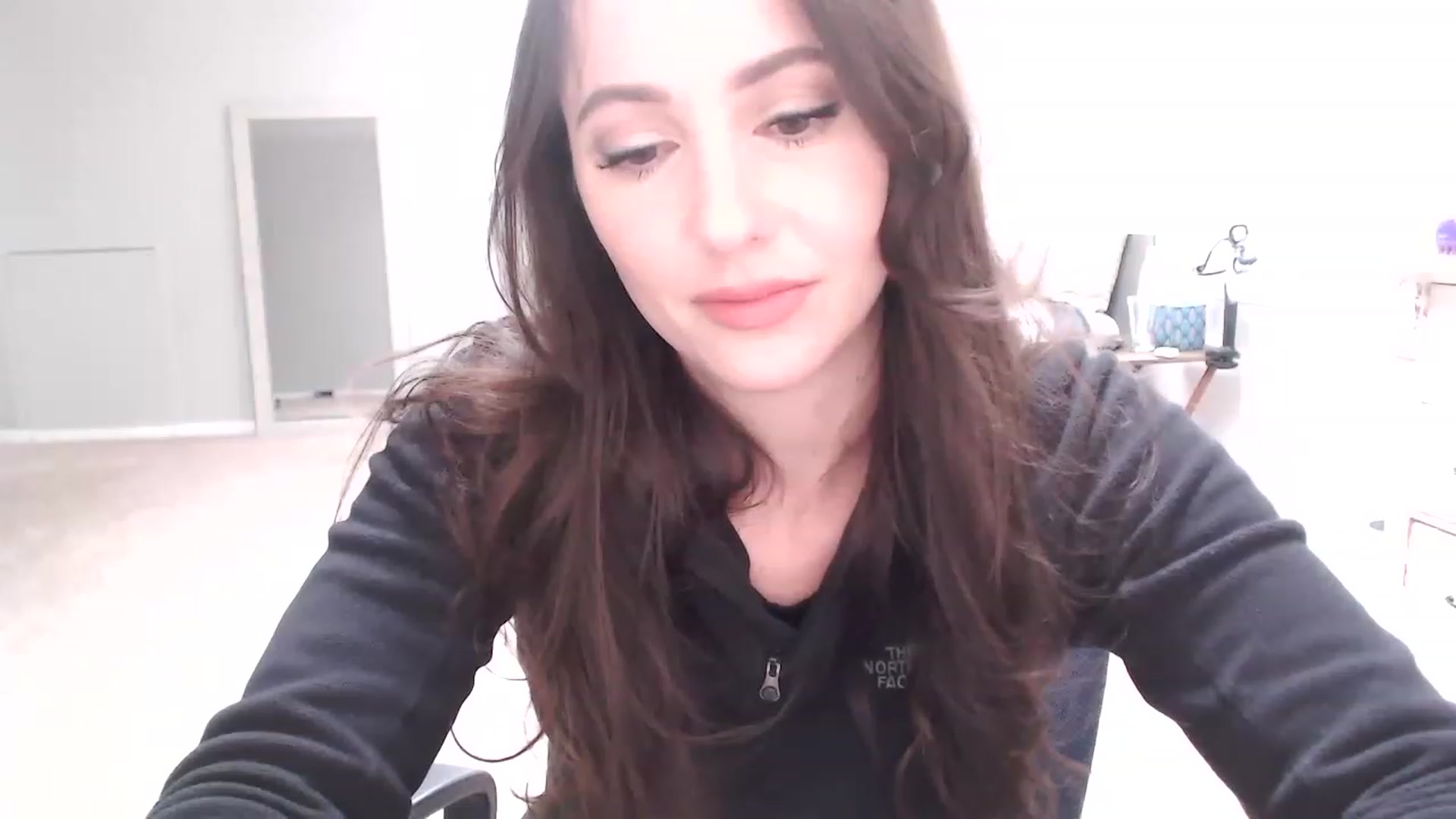 Gallery image thumbnail from Lust_4_Life's myfreecams stream on, 01/05/2023, 17:38 image 9 of 20