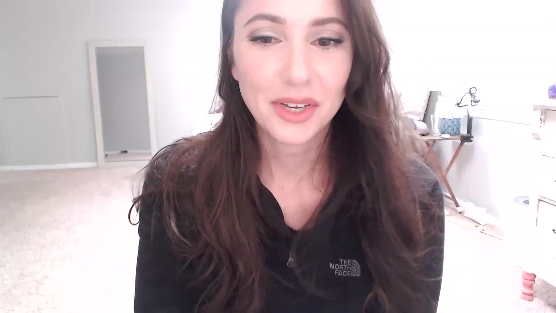 Gallery image thumbnail from Lust_4_Life's myfreecams stream on, 01/05/2023, 17:38 image 14 of 20