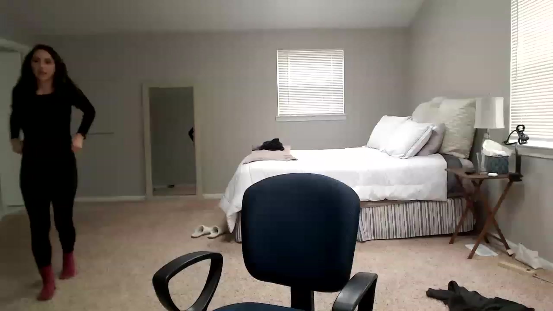 Gallery image thumbnail from Lust_4_Life's myfreecams stream on, 01/05/2023, 20:50 image 10 of 20