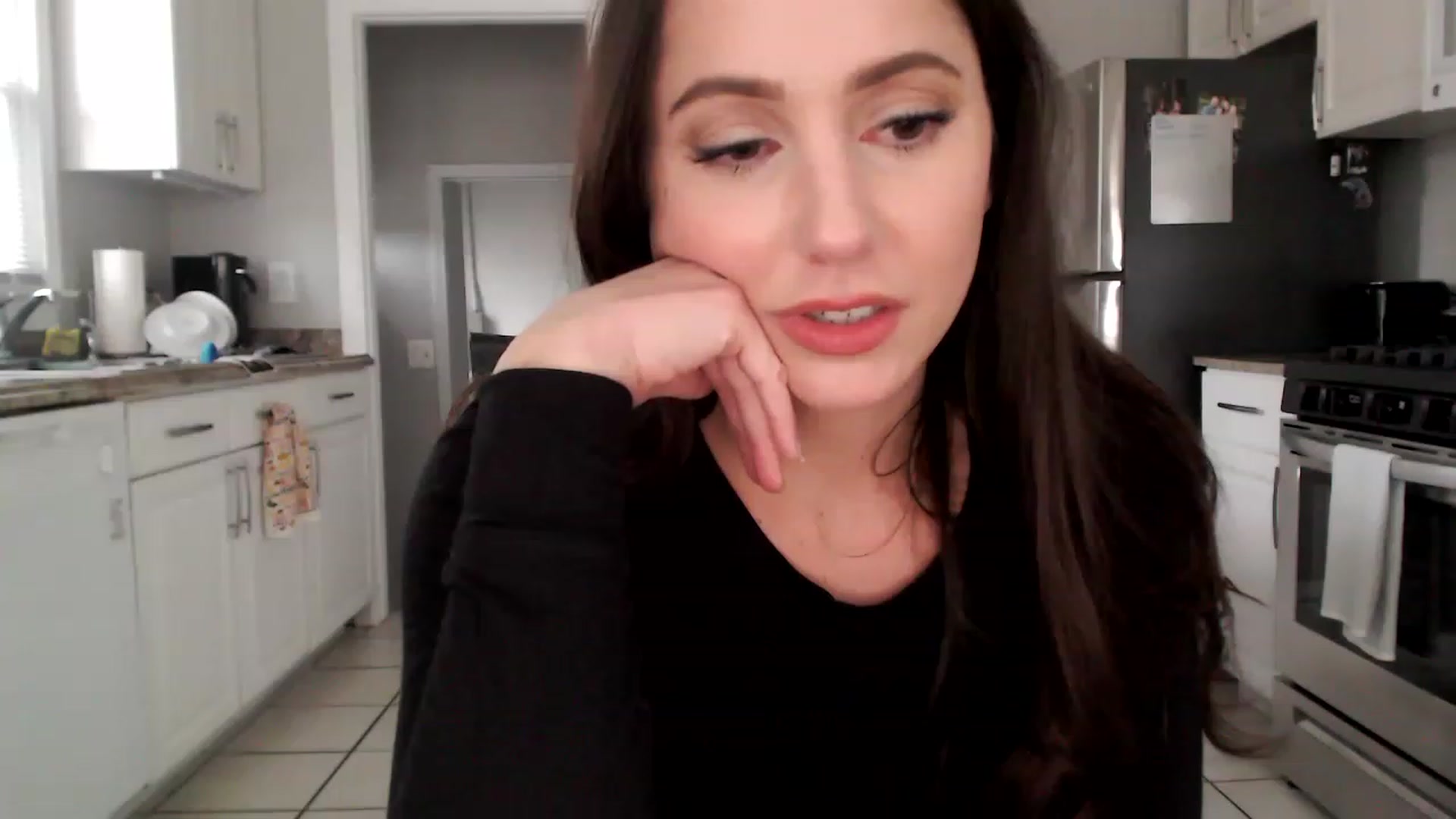 Gallery image thumbnail from Lust_4_Life's myfreecams stream on, 01/05/2023, 20:50 image 14 of 20