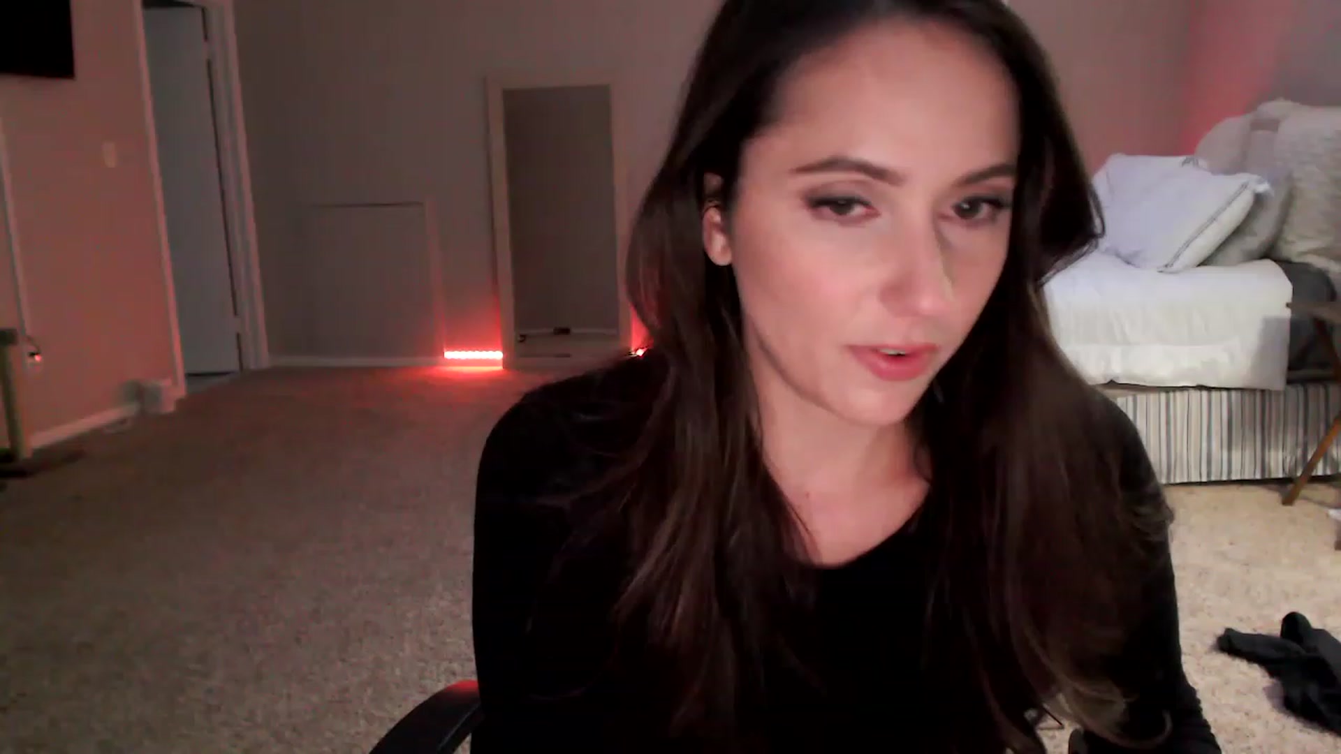 Gallery image thumbnail from Lust_4_Life's myfreecams stream on, 01/05/2023, 22:13 image 20 of 20