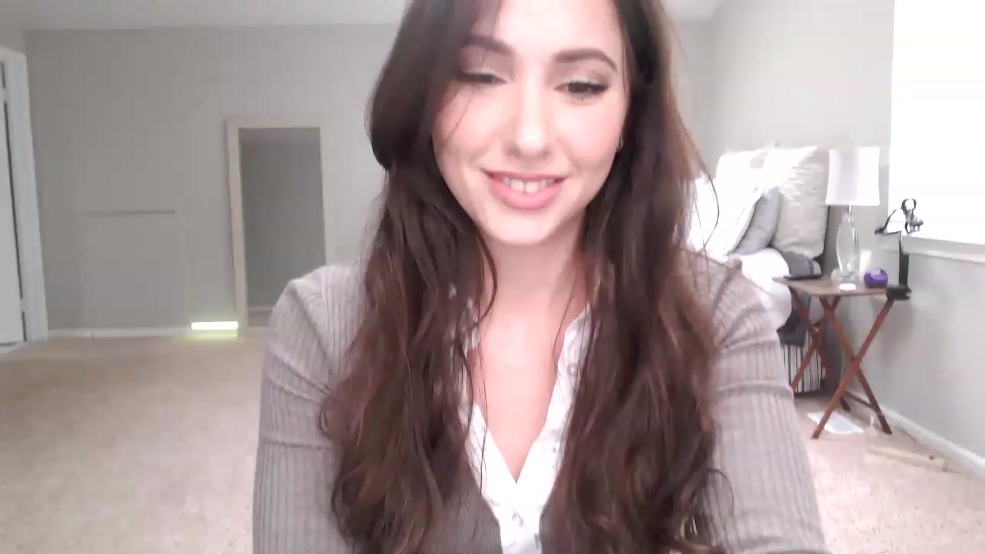 Gallery image thumbnail from Lust_4_Life's myfreecams stream on, 01/07/2023, 18:16 image 9 of 20