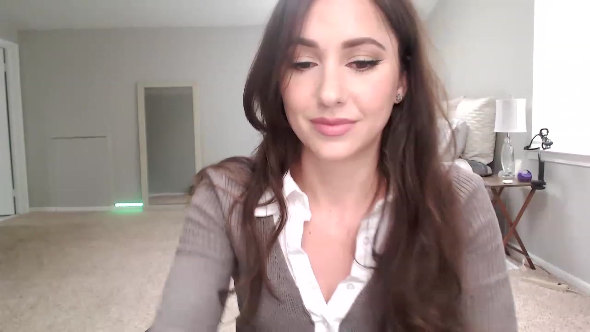 Gallery image thumbnail from Lust_4_Life's myfreecams stream on, 01/07/2023, 18:16 image 16 of 20