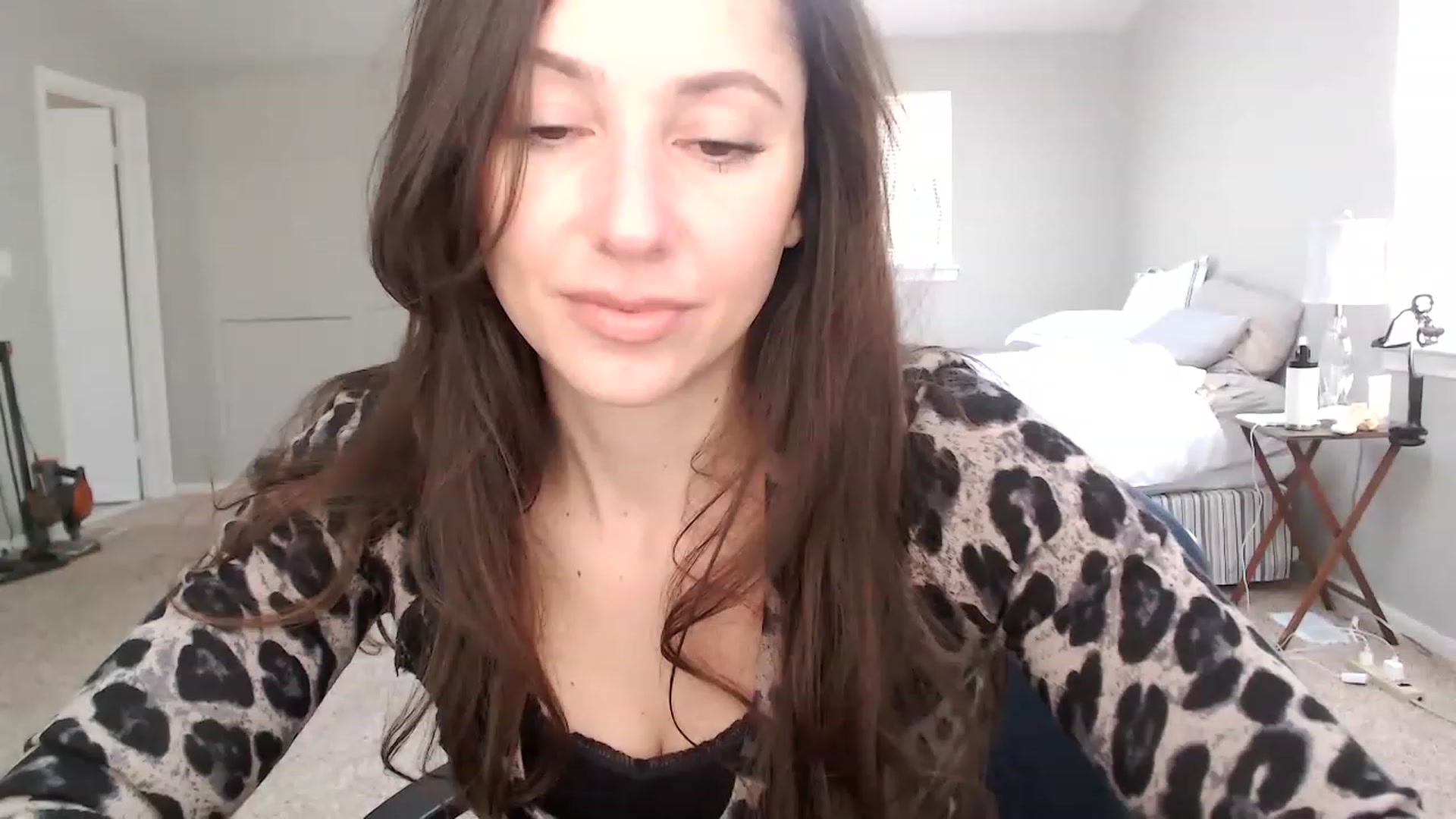 Gallery image thumbnail from Lust_4_Life's myfreecams stream on, 01/09/2023, 16:25 image 7 of 20