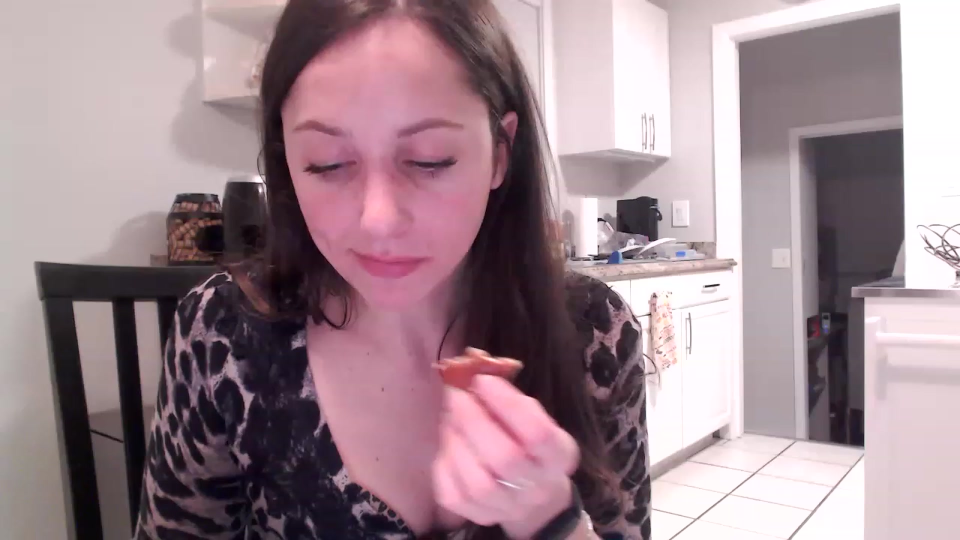 Gallery image thumbnail from Lust_4_Life's myfreecams stream on, 01/09/2023, 23:49 image 13 of 20
