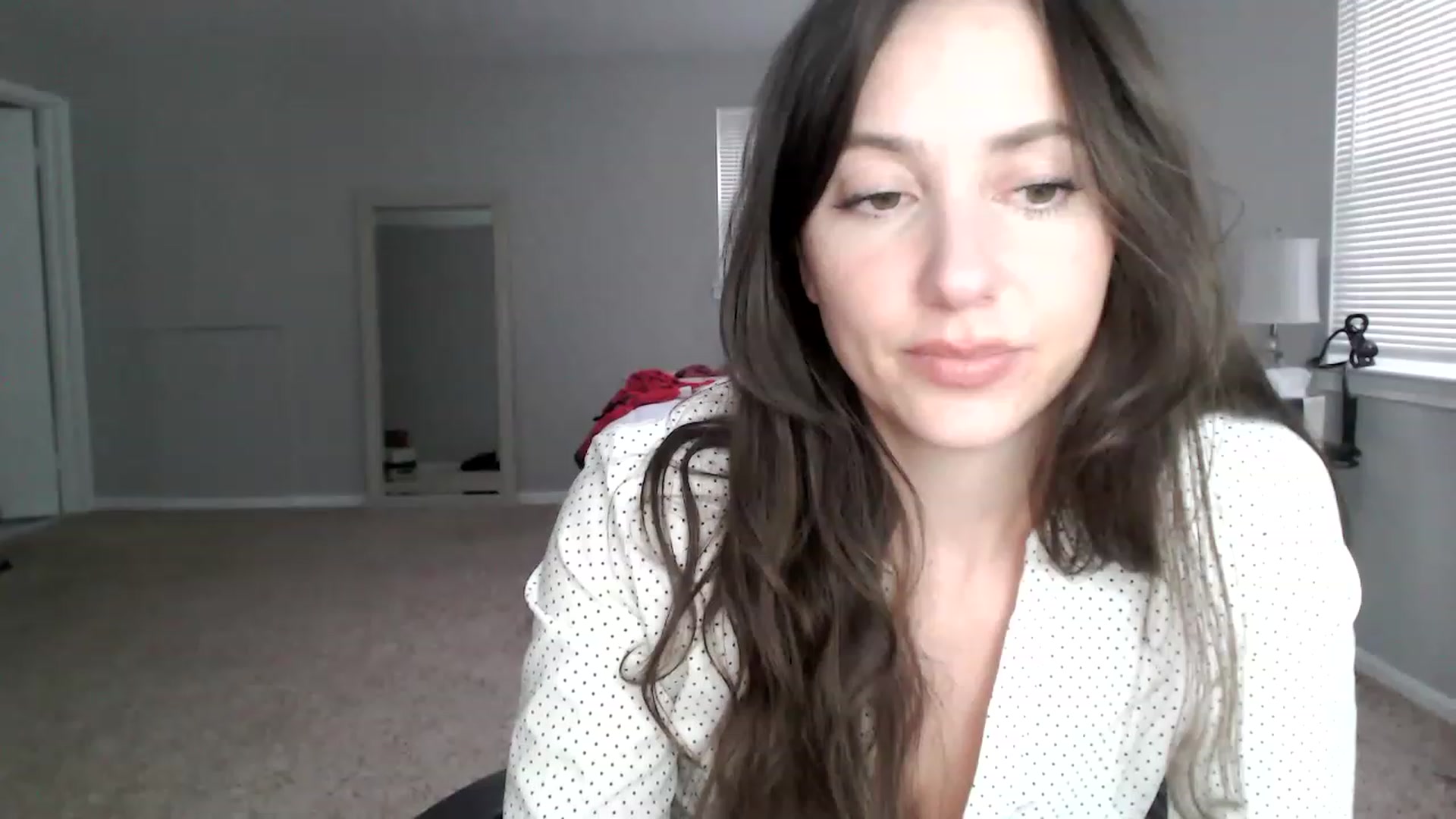 Gallery image thumbnail from Lust_4_Life's myfreecams stream on, 01/10/2023, 22:16 image 10 of 20