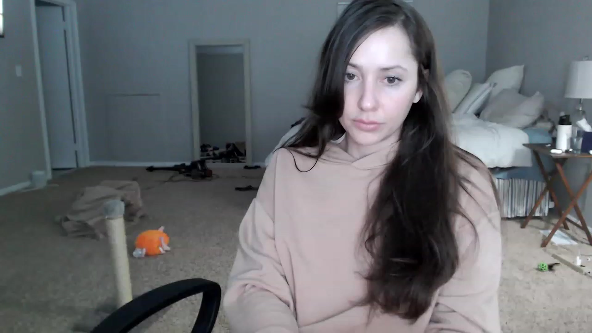 Gallery image thumbnail from Lust_4_Life's myfreecams stream on, 01/16/2023, 24:25 image 2 of 20