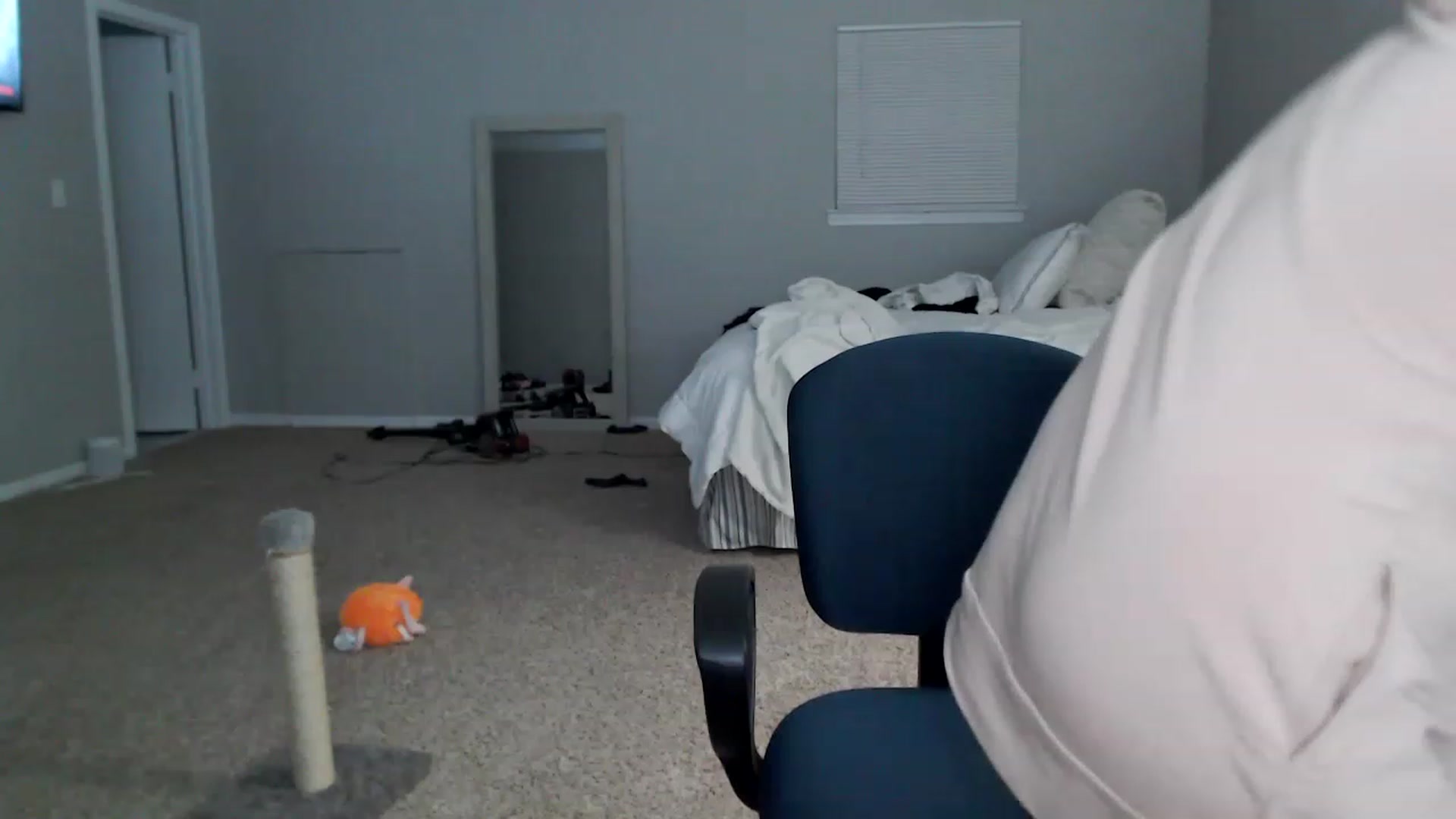 Gallery image thumbnail from Lust_4_Life's myfreecams stream on, 01/16/2023, 24:25 image 1 of 20