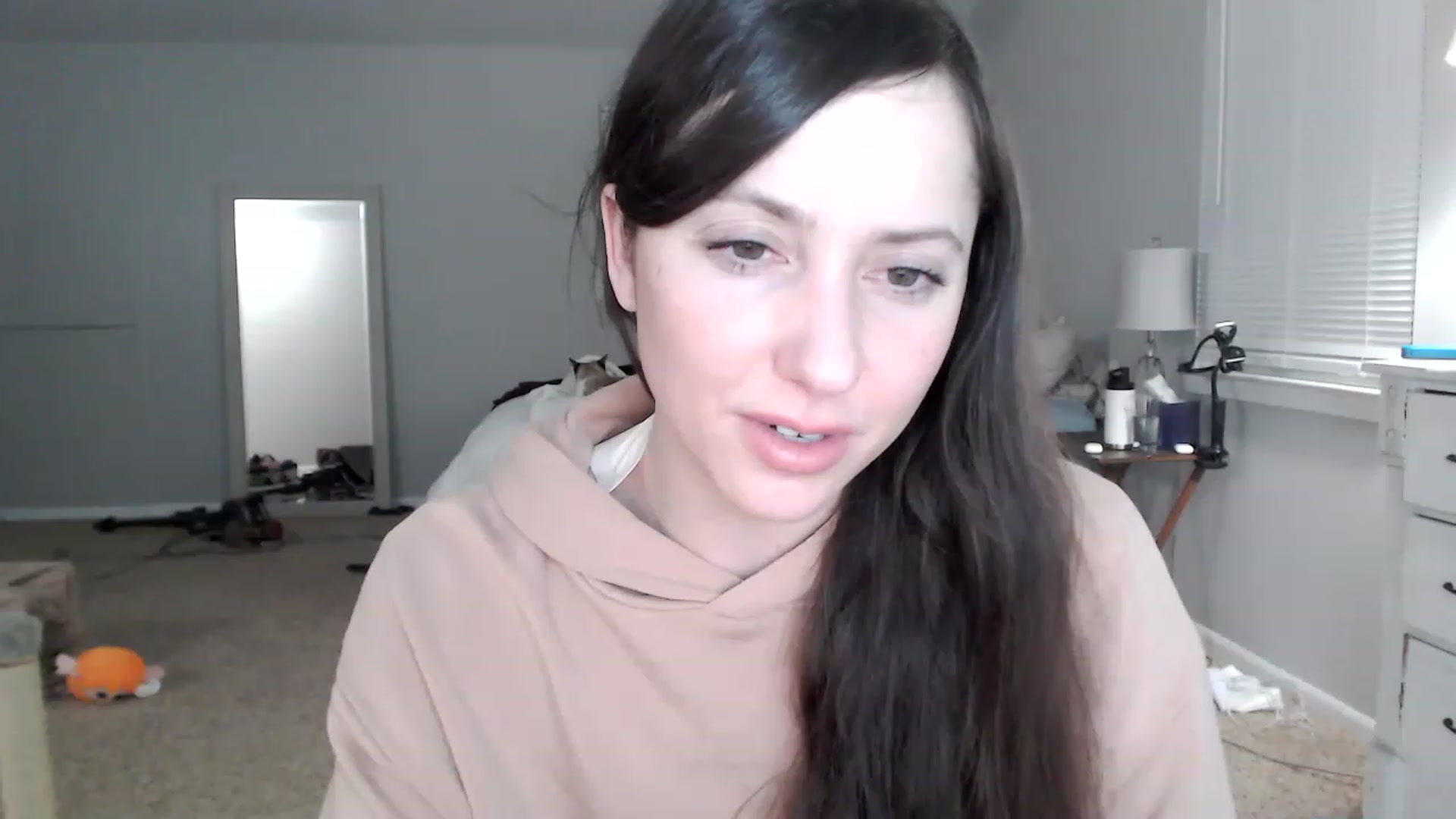 Gallery image thumbnail from Lust_4_Life's myfreecams stream on, 01/16/2023, 24:25 image 12 of 20