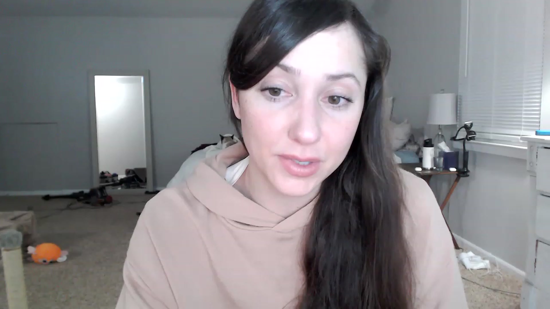 Gallery image thumbnail from Lust_4_Life's myfreecams stream on, 01/16/2023, 24:25 image 13 of 20