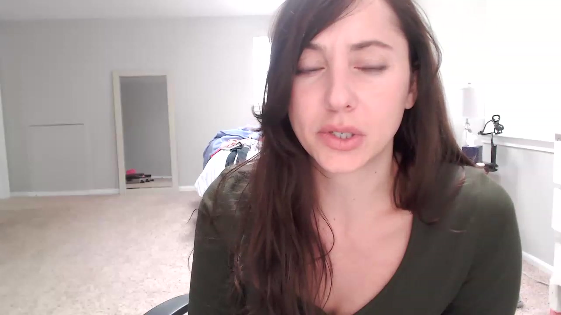 Gallery image thumbnail from Lust_4_Life's myfreecams stream on, 01/17/2023, 18:23 image 19 of 20