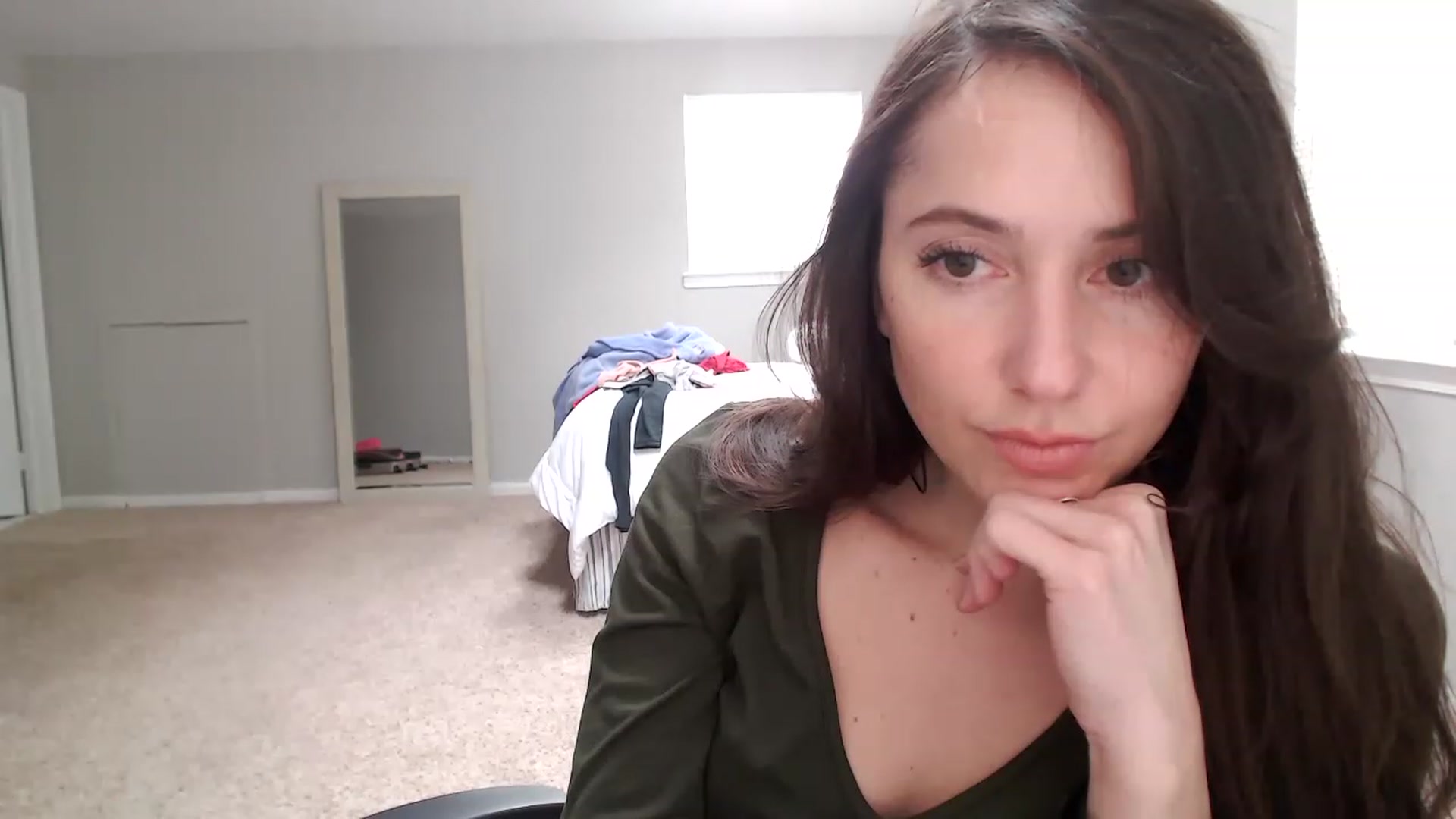 Gallery image thumbnail from Lust_4_Life's myfreecams stream on, 01/17/2023, 18:23 image 8 of 20