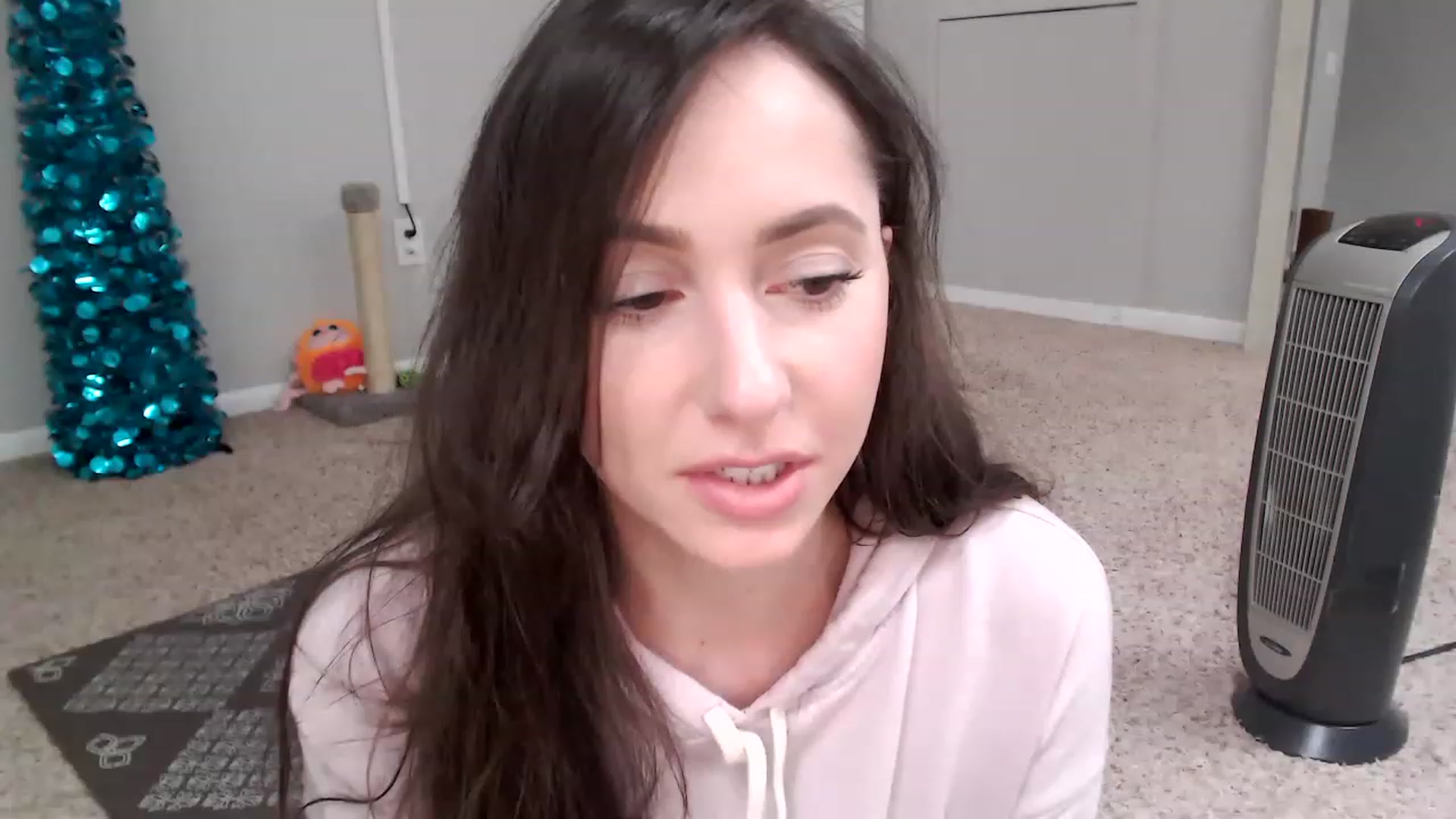 Gallery image thumbnail from Lust_4_Life's myfreecams stream on, 01/29/2023, 21:39 image 7 of 20