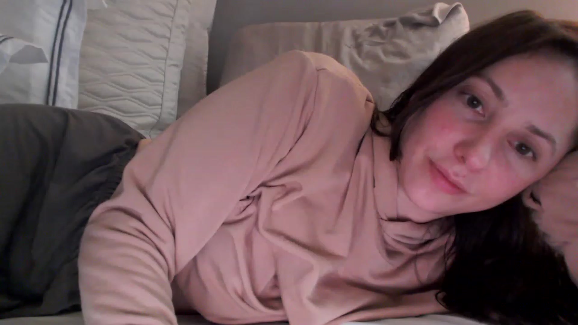 Gallery image thumbnail from Lust_4_Life's myfreecams stream on, 02/06/2023, 24:32 image 5 of 20