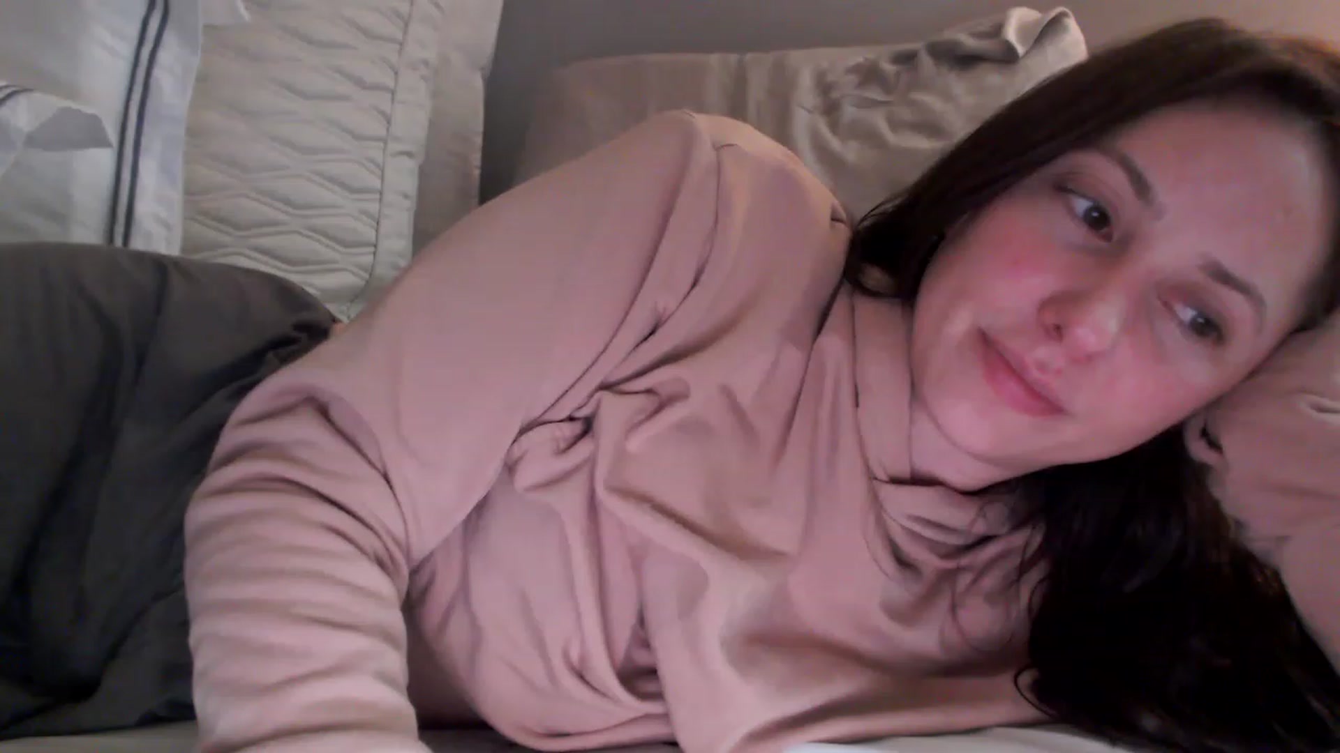 Gallery image thumbnail from Lust_4_Life's myfreecams stream on, 02/06/2023, 24:32 image 3 of 20