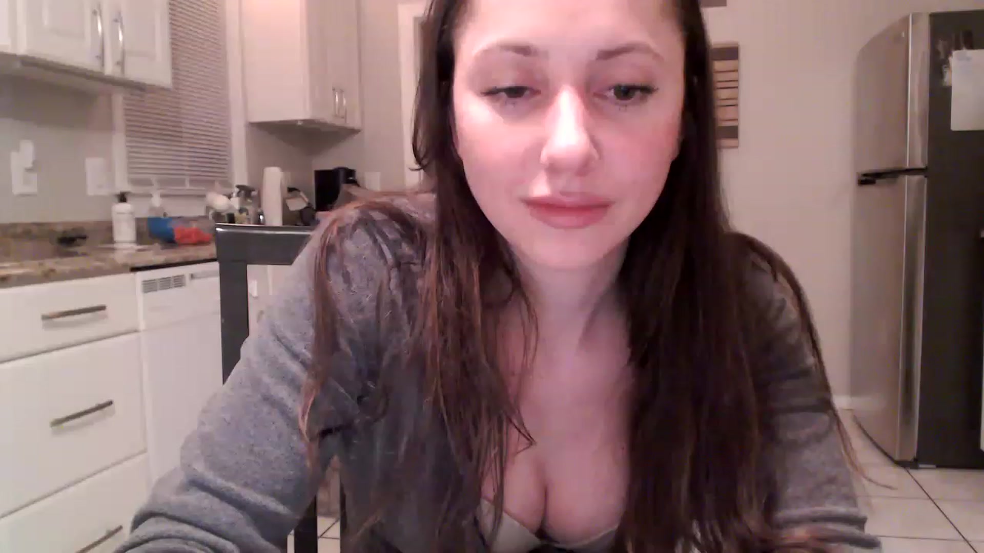 Gallery image thumbnail from Lust_4_Life's myfreecams stream on, 02/12/2023, 24:08 image 15 of 20