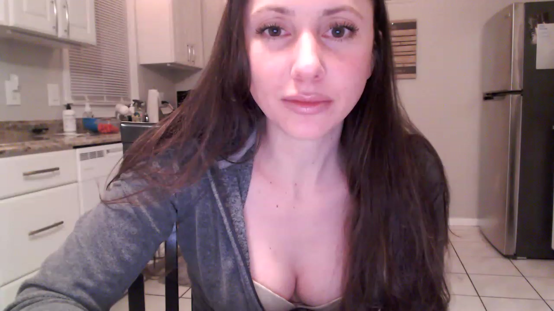 Gallery image thumbnail from Lust_4_Life's myfreecams stream on, 02/12/2023, 24:08 image 14 of 20