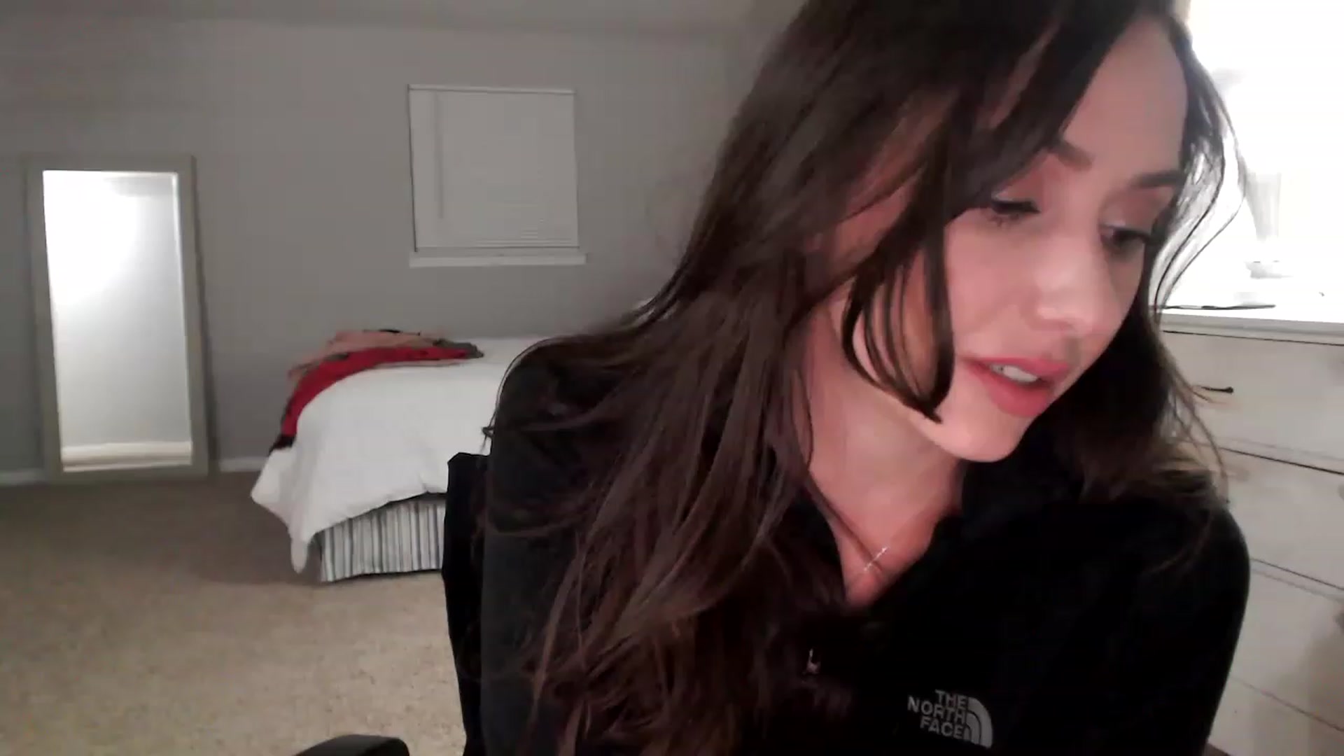 Gallery image thumbnail from Lust_4_Life's myfreecams stream on, 02/16/2023, 24:06 image 2 of 20