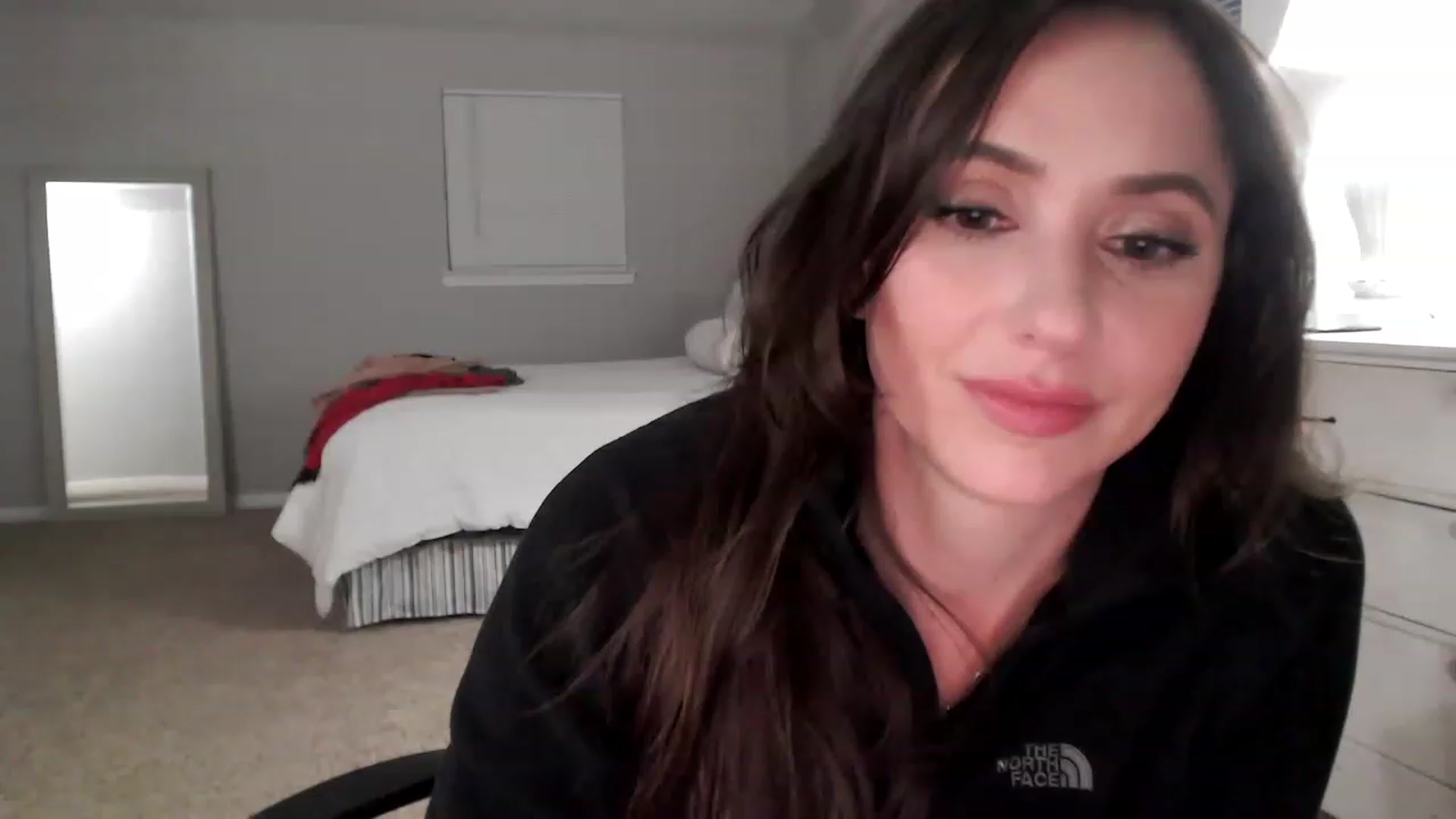 Gallery image thumbnail from Lust_4_Life's myfreecams stream on, 02/16/2023, 24:06 image 1 of 20