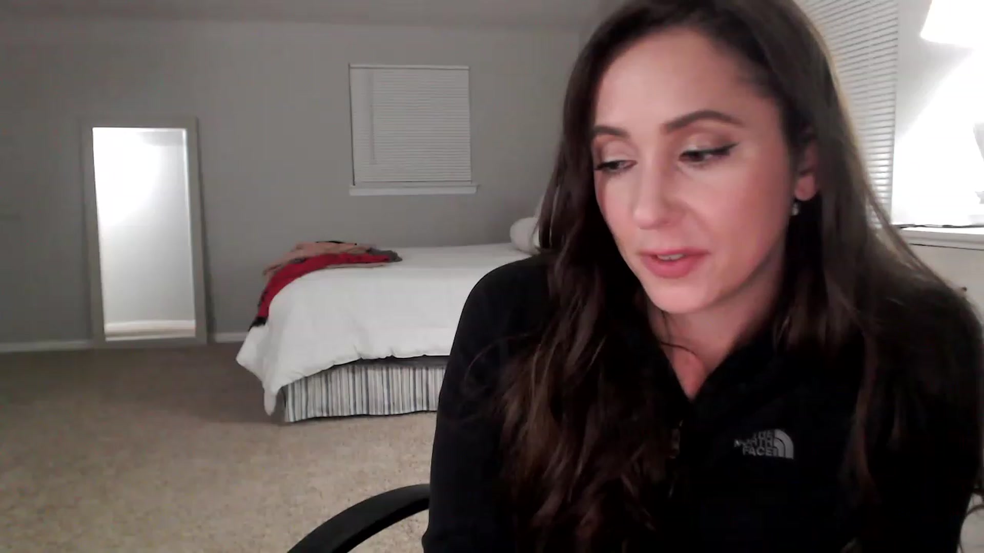 Gallery image thumbnail from Lust_4_Life's myfreecams stream on, 02/16/2023, 24:06 image 19 of 20