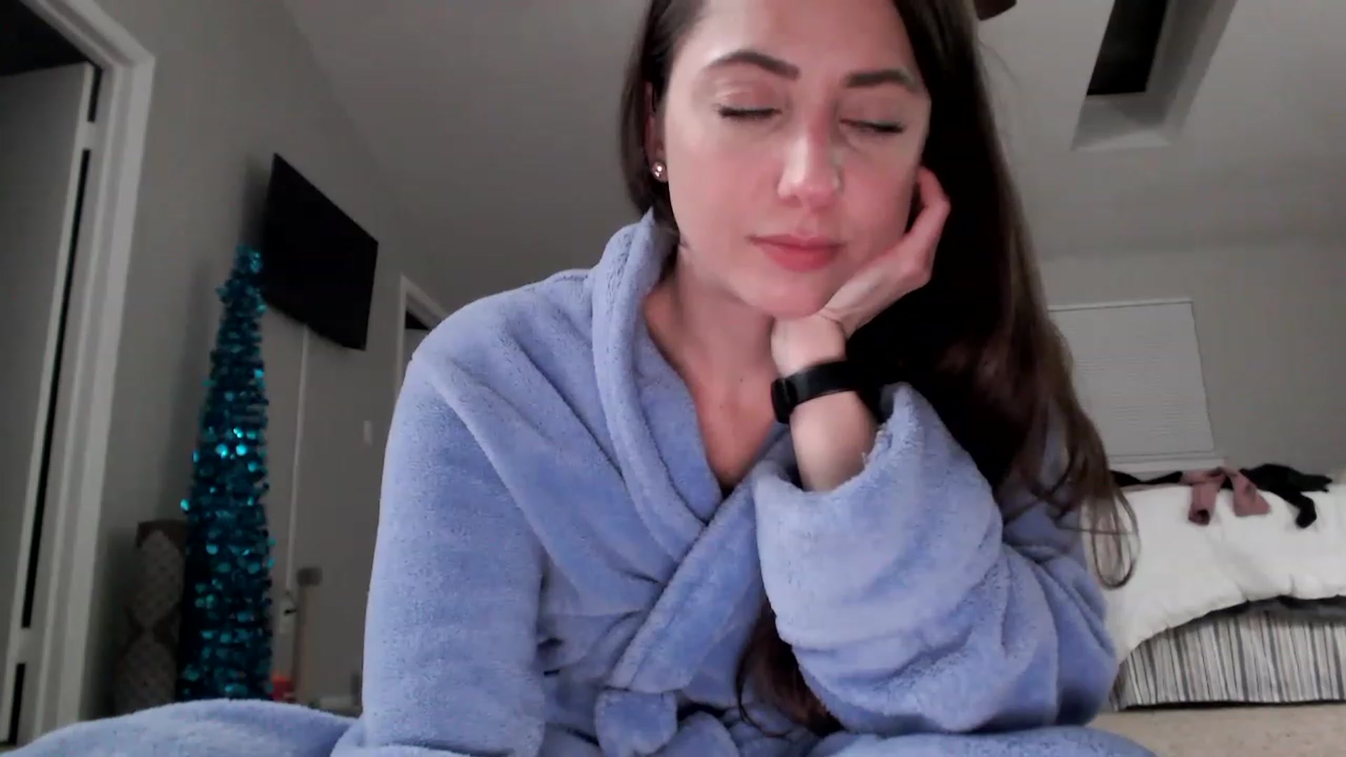Gallery image thumbnail from Lust_4_Life's myfreecams stream on, 02/18/2023, 01:13 image 5 of 20