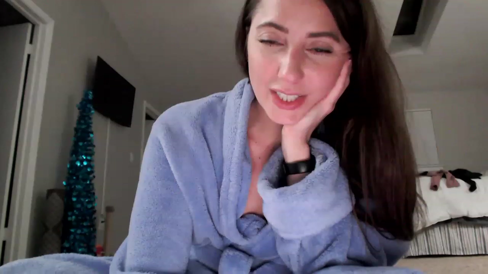 Gallery image thumbnail from Lust_4_Life's myfreecams stream on, 02/18/2023, 01:13 image 7 of 20