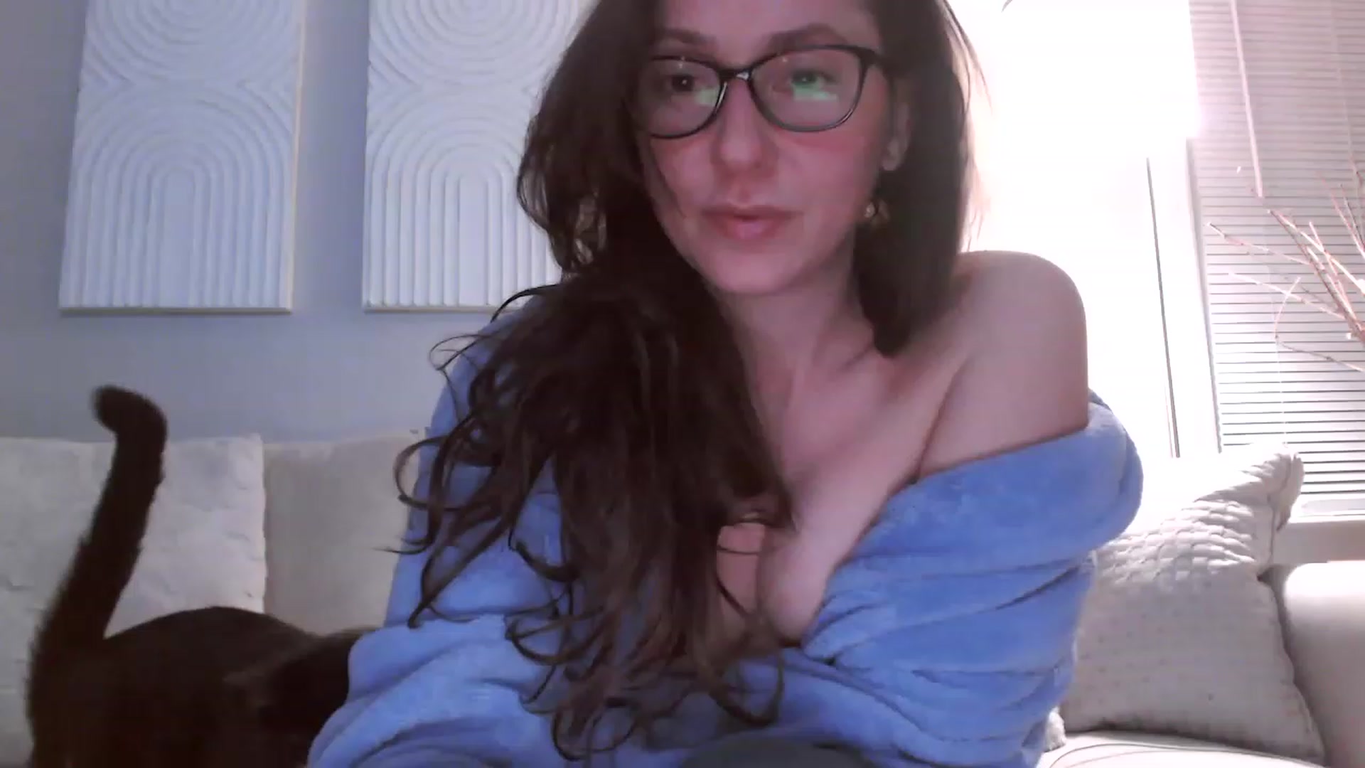 Gallery image thumbnail from Lust_4_Life's myfreecams stream on, 02/19/2023, 02:11 image 4 of 20