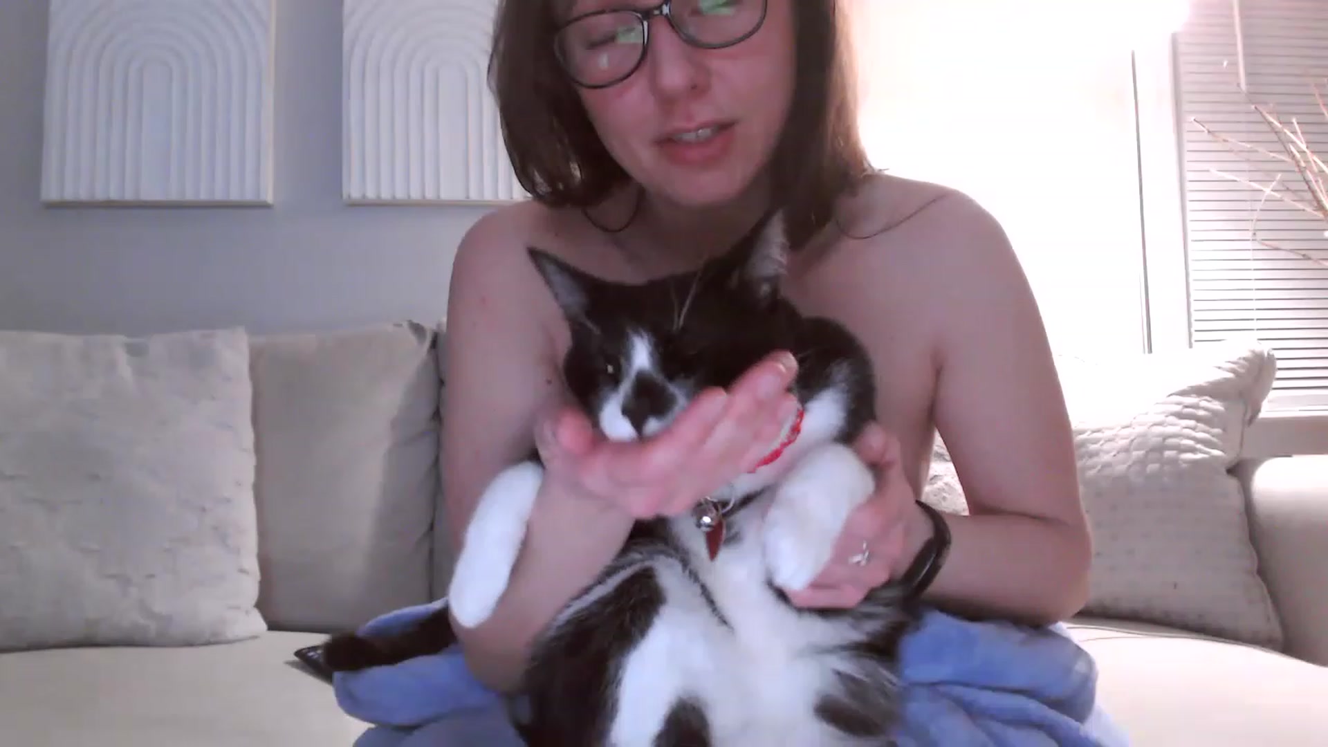 Gallery image thumbnail from Lust_4_Life's myfreecams stream on, 02/19/2023, 02:11 image 9 of 20