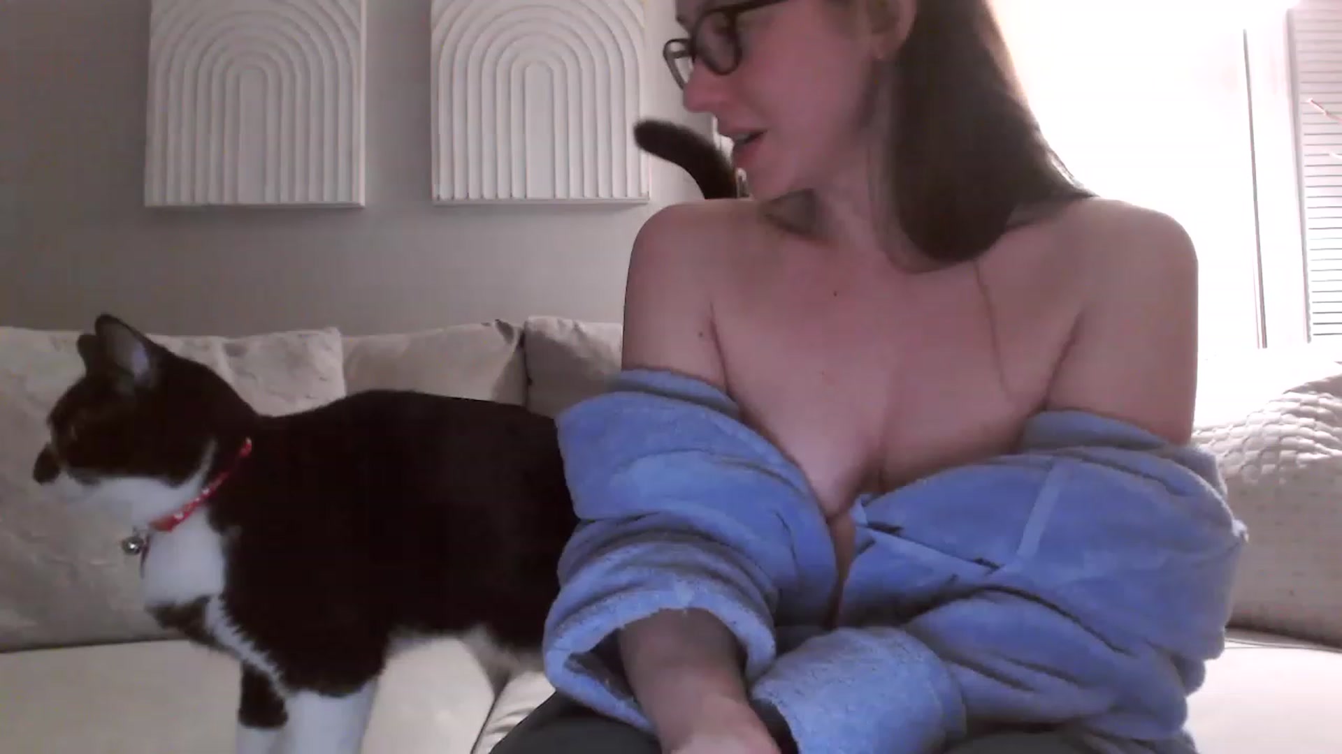 Gallery image thumbnail from Lust_4_Life's myfreecams stream on, 02/19/2023, 02:11 image 14 of 20
