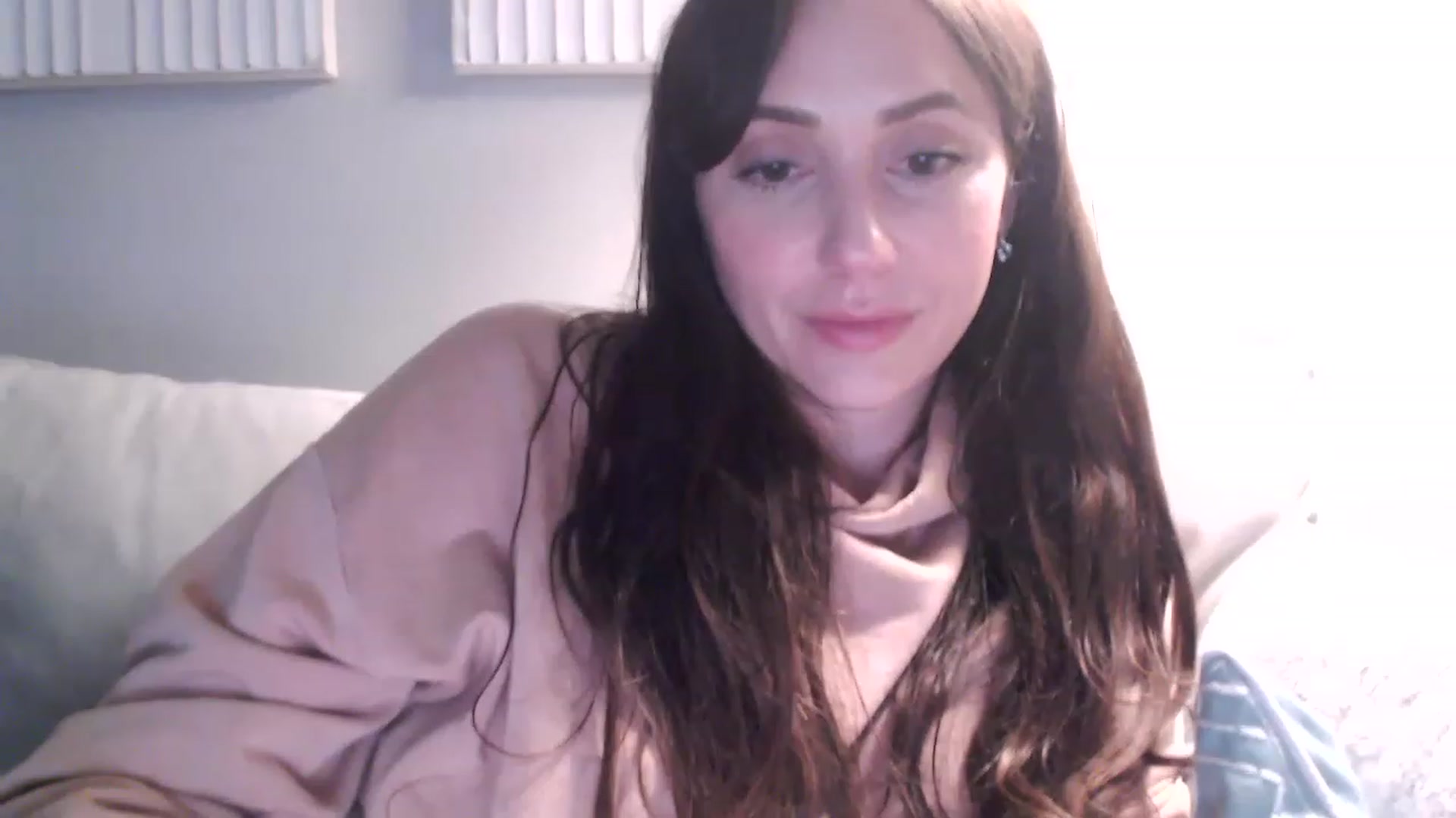 Gallery image thumbnail from Lust_4_Life's myfreecams stream on, 02/23/2023, 01:48 image 14 of 20