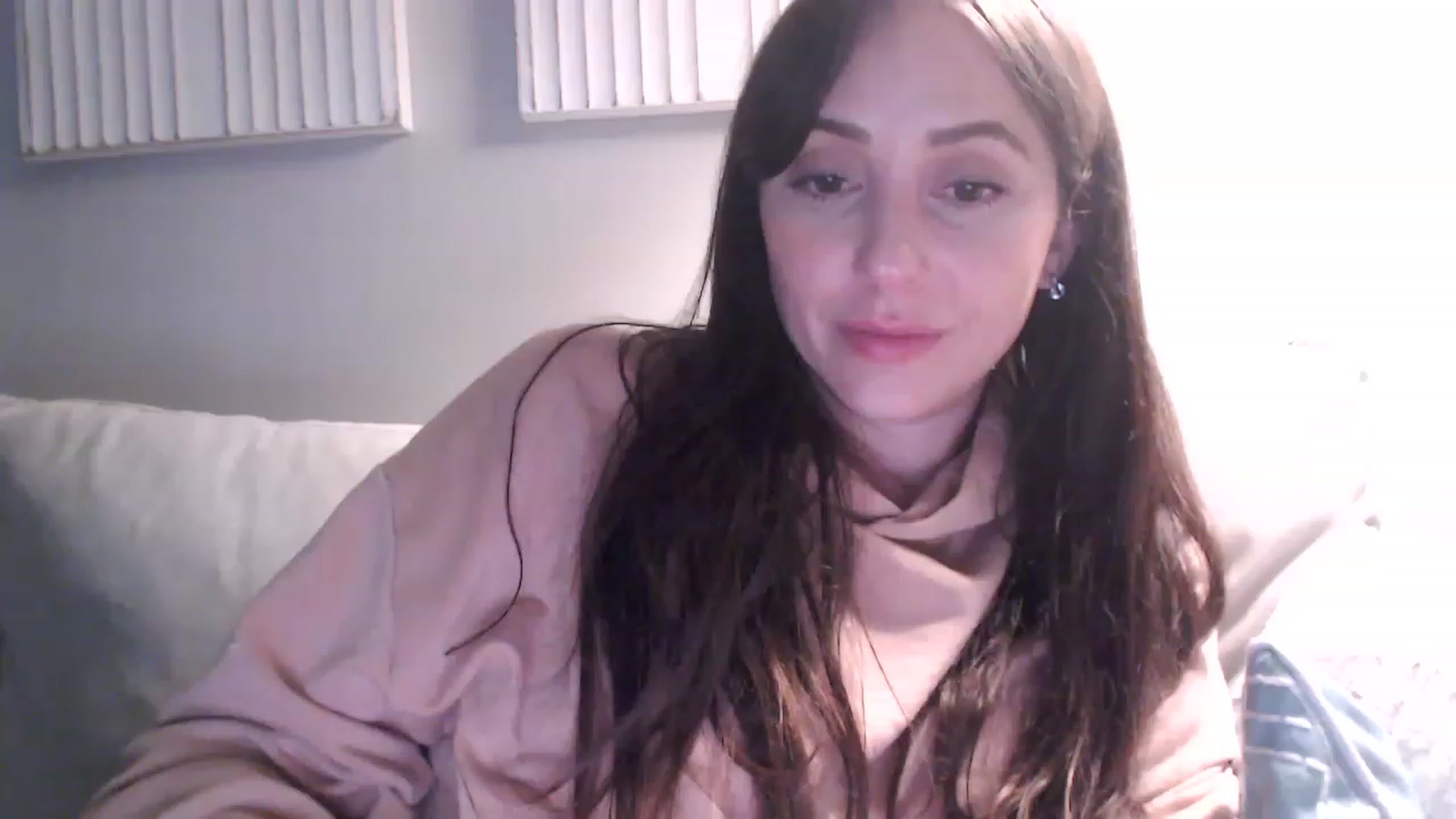 Gallery image thumbnail from Lust_4_Life's myfreecams stream on, 02/23/2023, 01:48 image 13 of 20