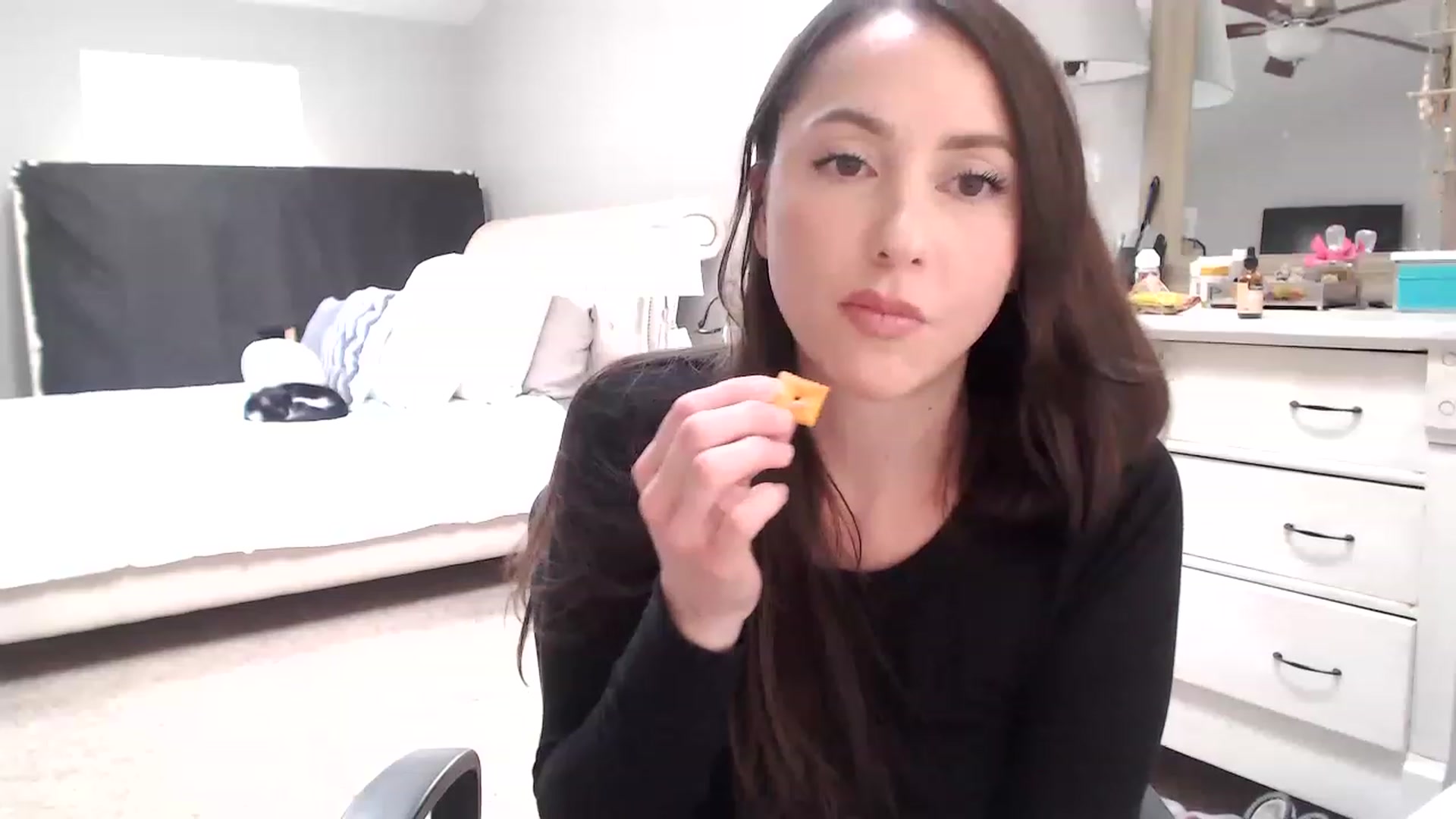 Gallery image thumbnail from Lust_4_Life's myfreecams stream on, 02/25/2023, 21:52 image 7 of 20