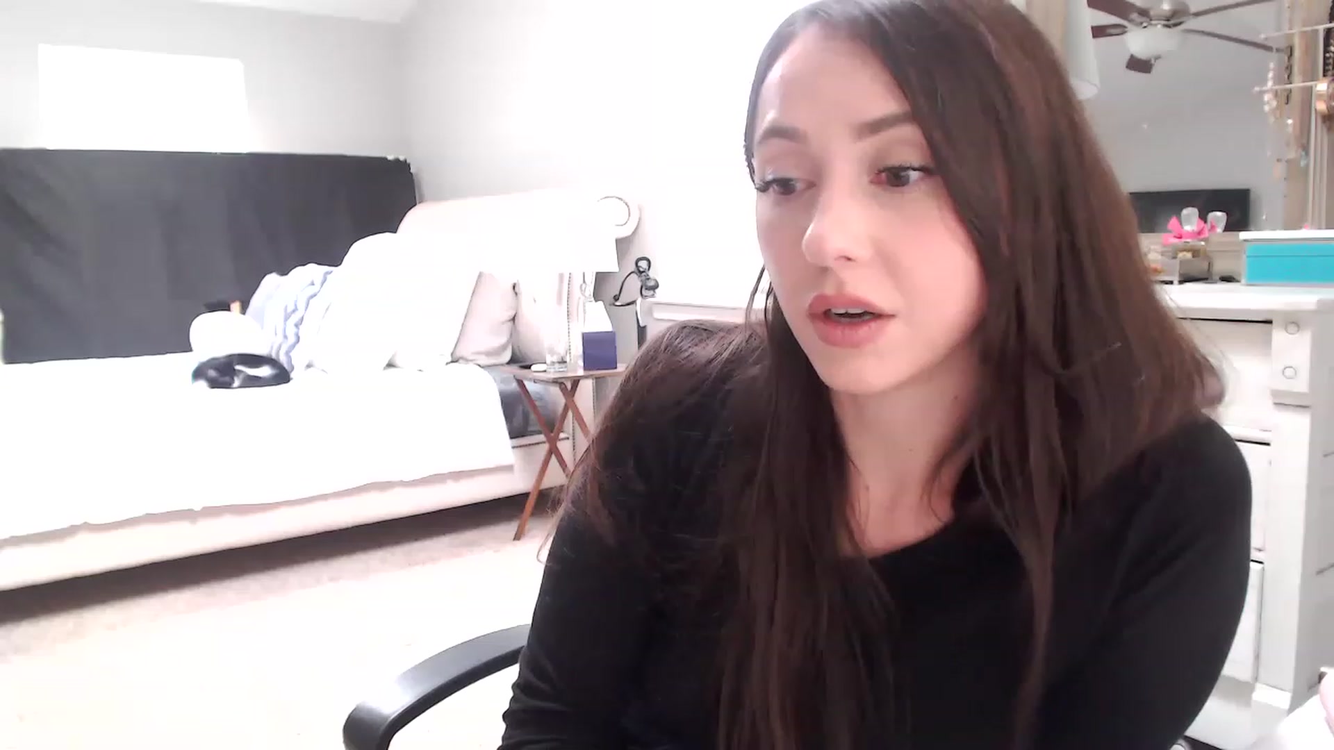 Gallery image thumbnail from Lust_4_Life's myfreecams stream on, 02/25/2023, 21:52 image 10 of 20