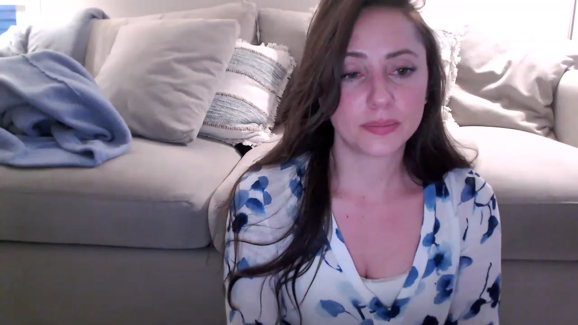 Gallery image thumbnail from Lust_4_Life's myfreecams stream on, 03/08/2023, 23:54 image 12 of 20