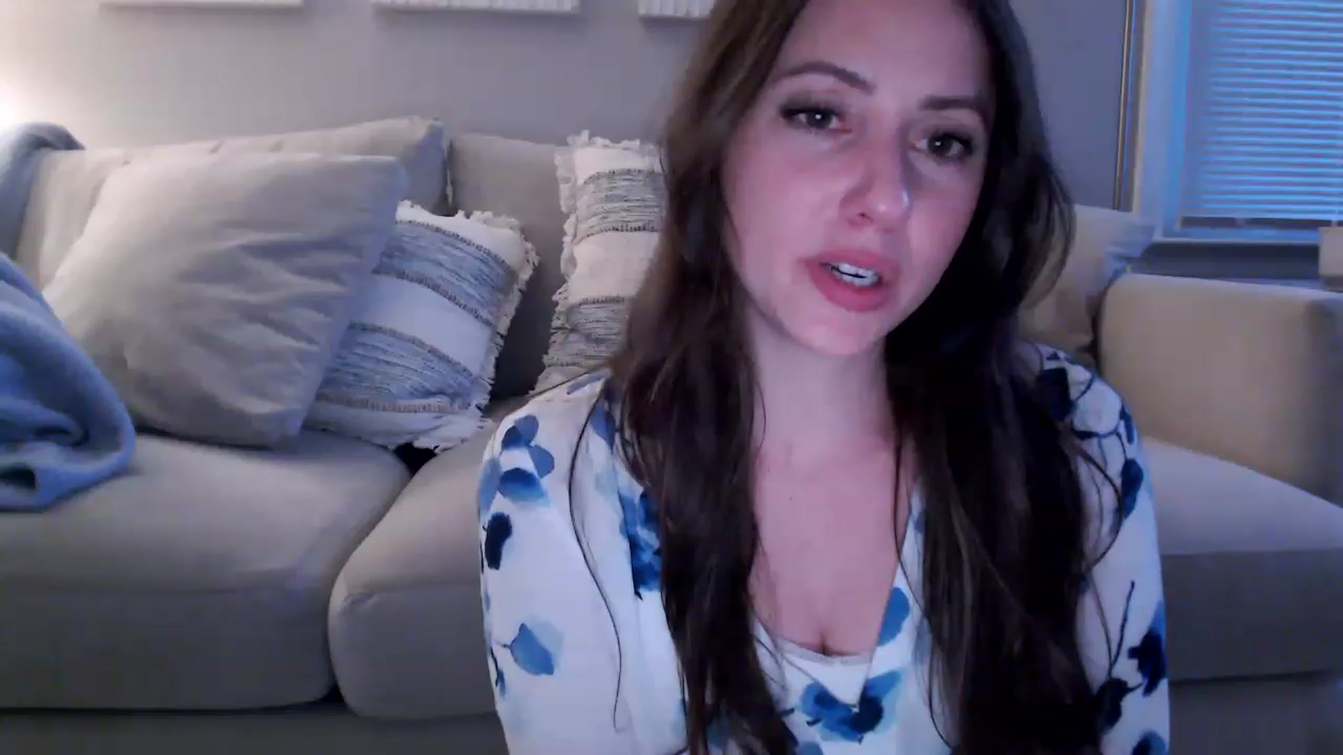 Gallery image thumbnail from Lust_4_Life's myfreecams stream on, 03/08/2023, 23:54 image 7 of 20