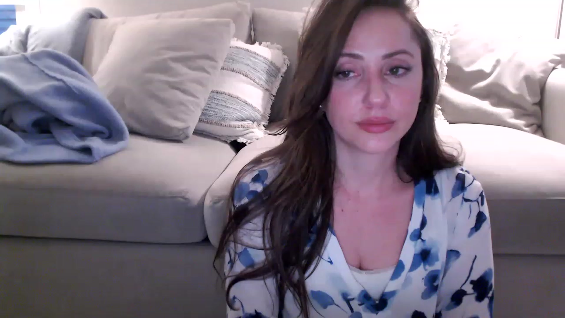 Gallery image thumbnail from Lust_4_Life's myfreecams stream on, 03/08/2023, 23:54 image 13 of 20
