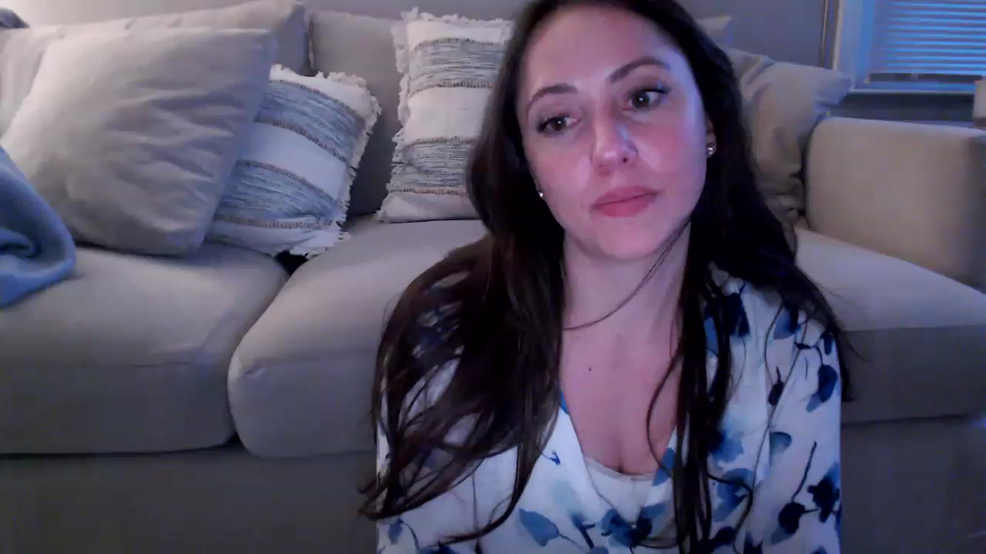 Gallery image thumbnail from Lust_4_Life's myfreecams stream on, 03/08/2023, 23:54 image 8 of 20